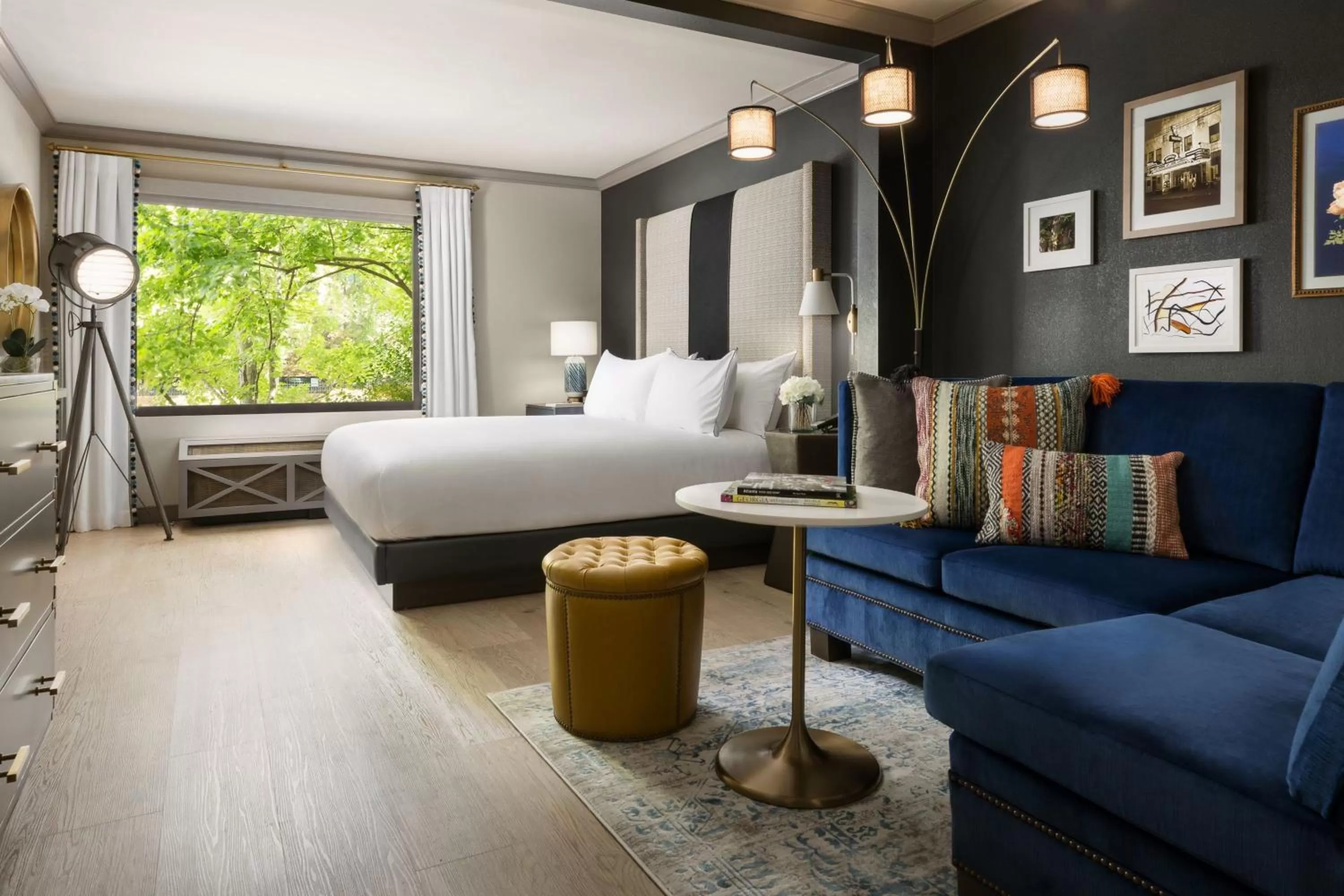 Bedroom, Bed in The Burgess Hotel, Atlanta, a Tribute Portfolio Hotel