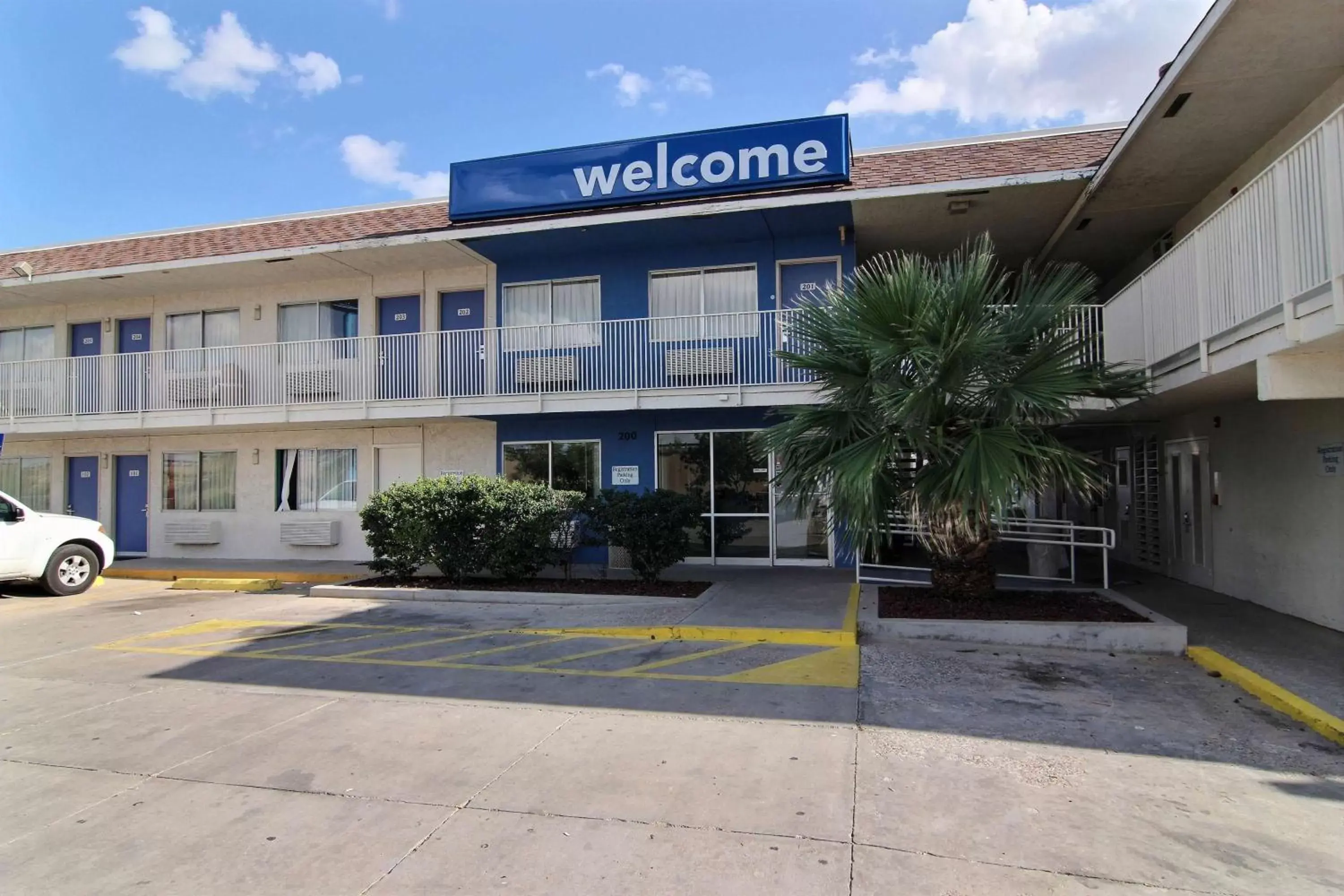 Property Building in Motel 6-Odessa, TX