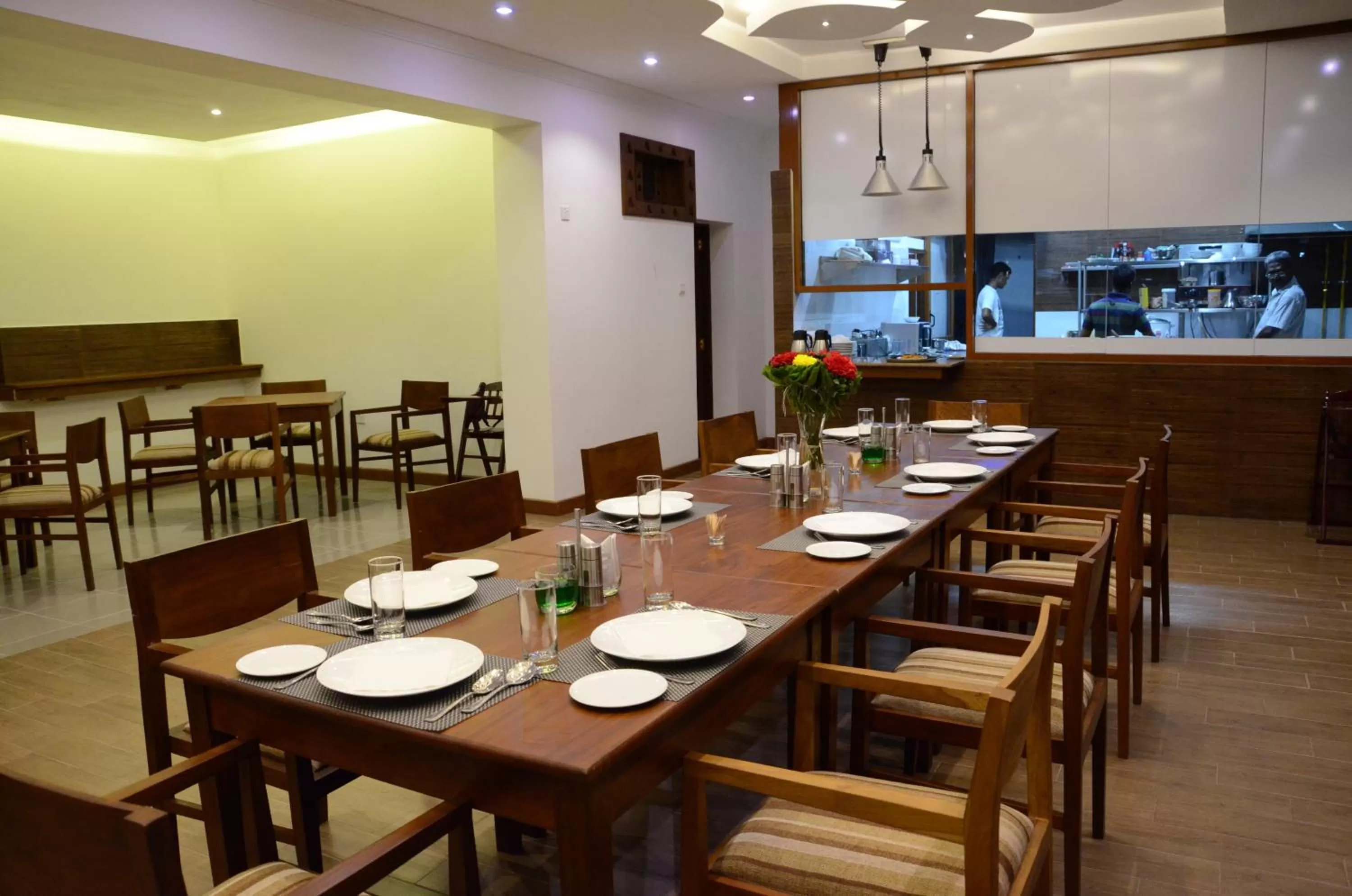 Restaurant/places to eat in Heaven Seven Kandy