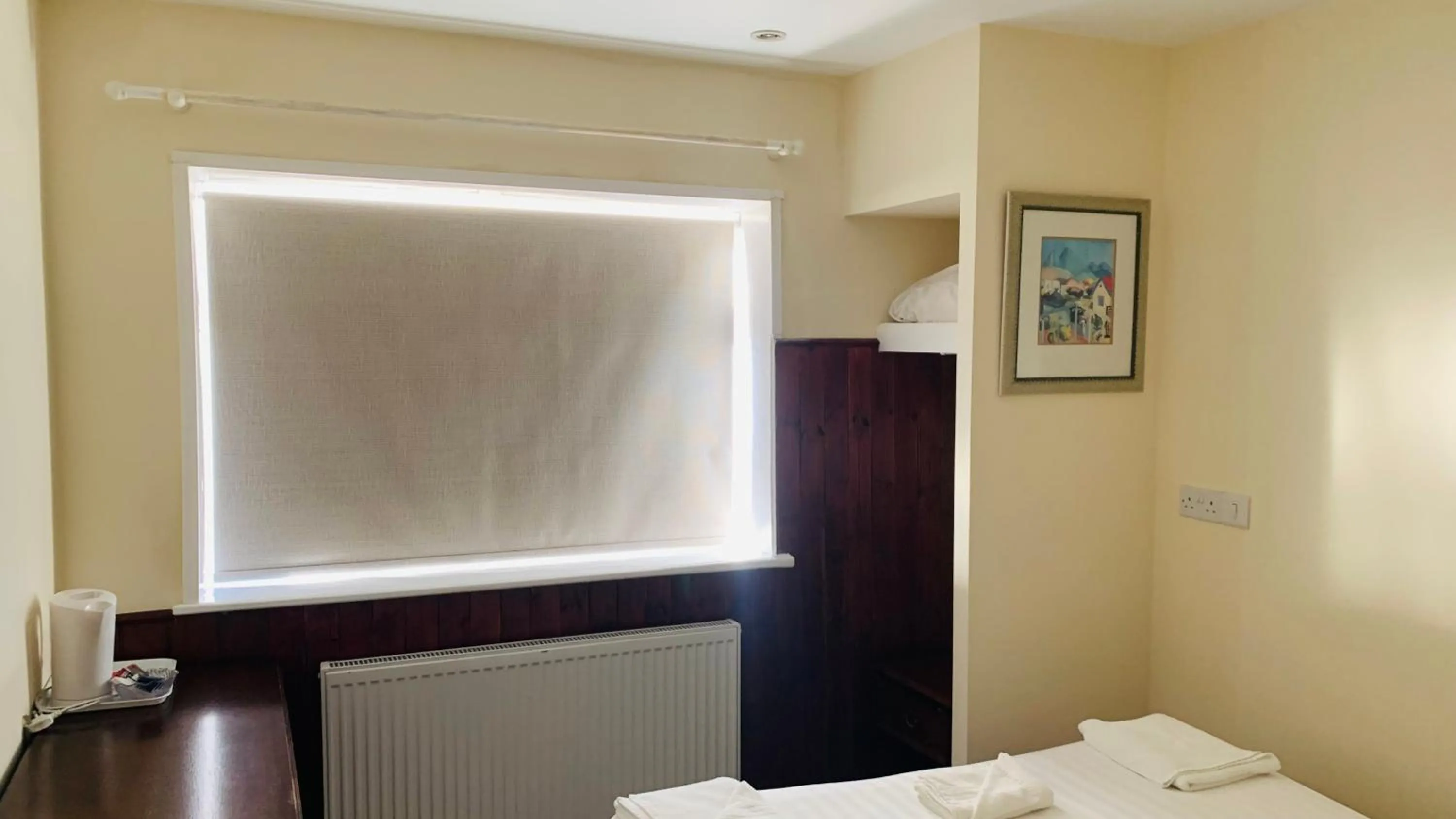 Bed in Sunny Days Hotel