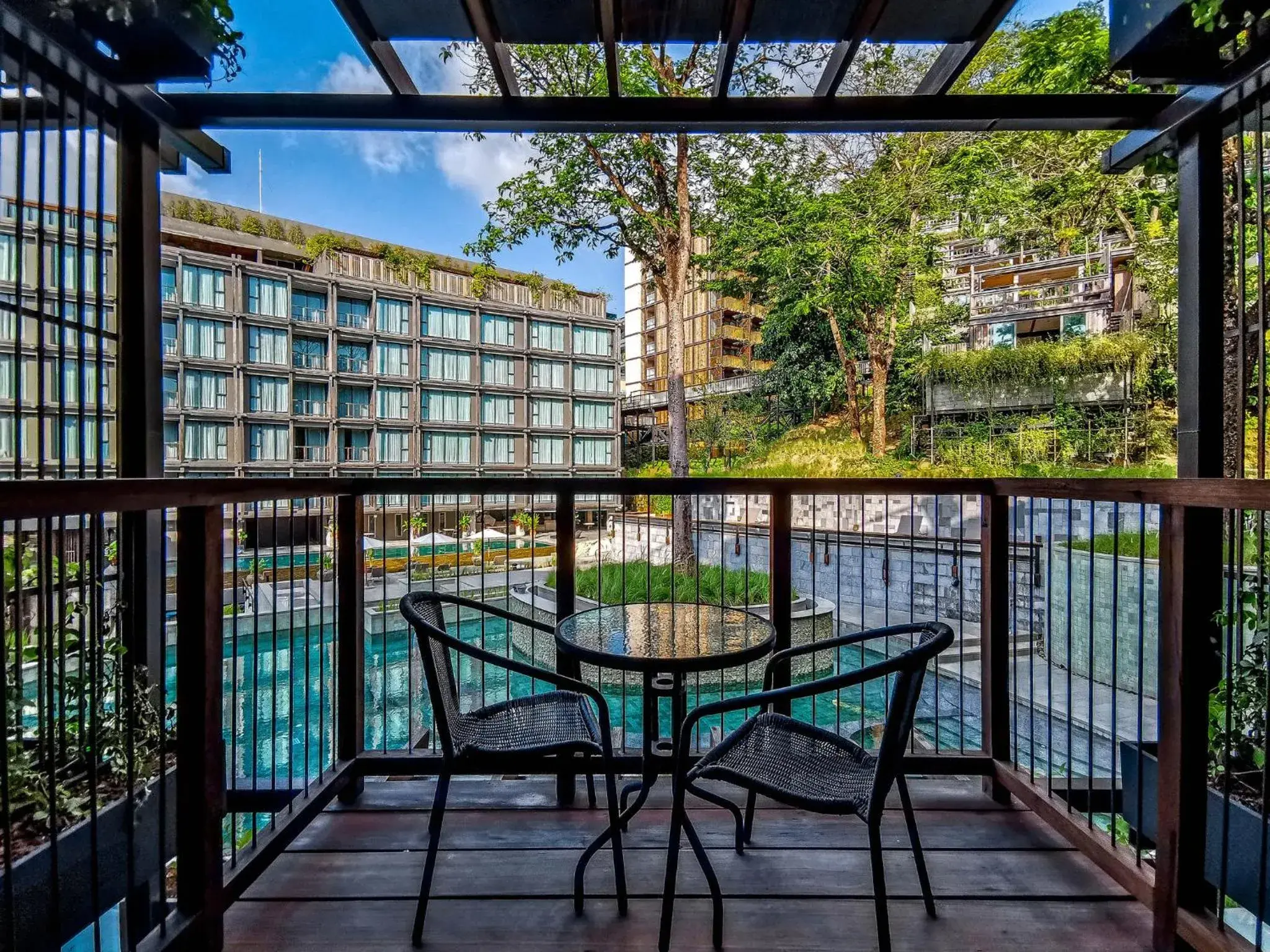 Photo of the whole room, Balcony/Terrace in Dinso Resort & Villas Phuket an IHG Hotel