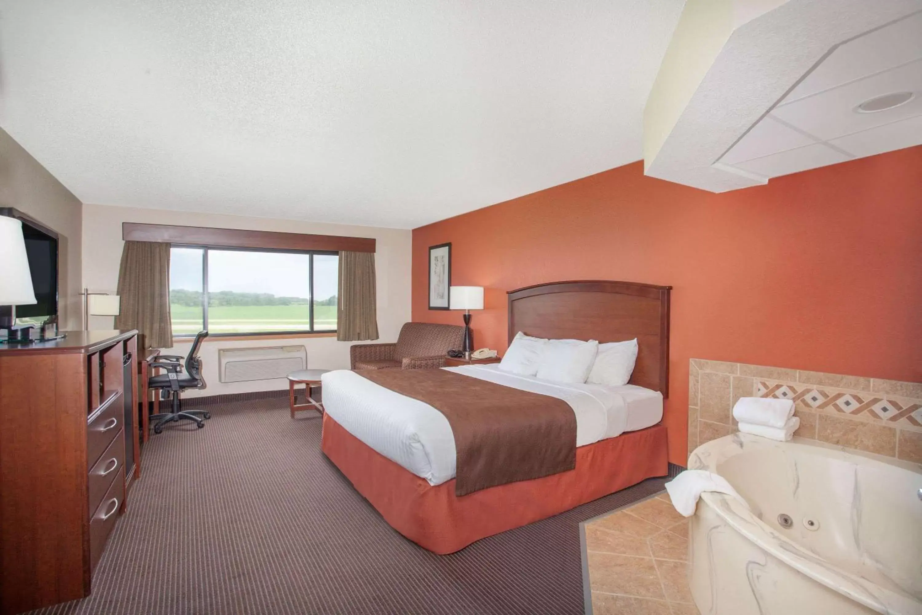 Photo of the whole room in AmericInn by Wyndham Albert Lea