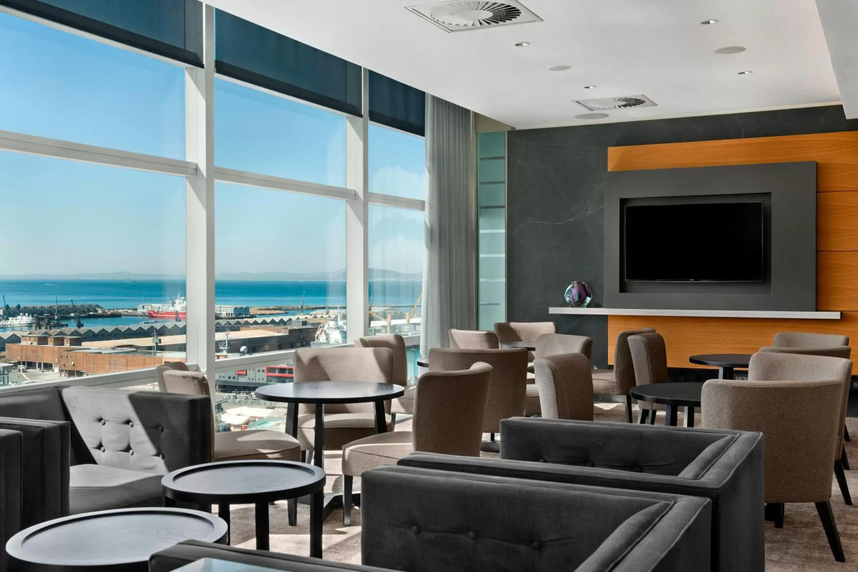 Restaurant/places to eat in The Westin Cape Town