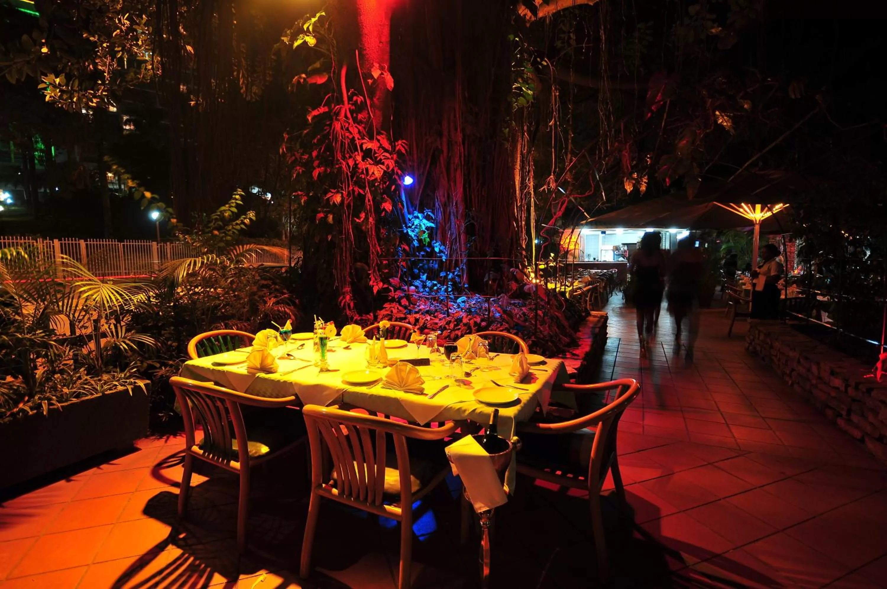 Restaurant/places to eat in Speke Hotel 1996 Ltd