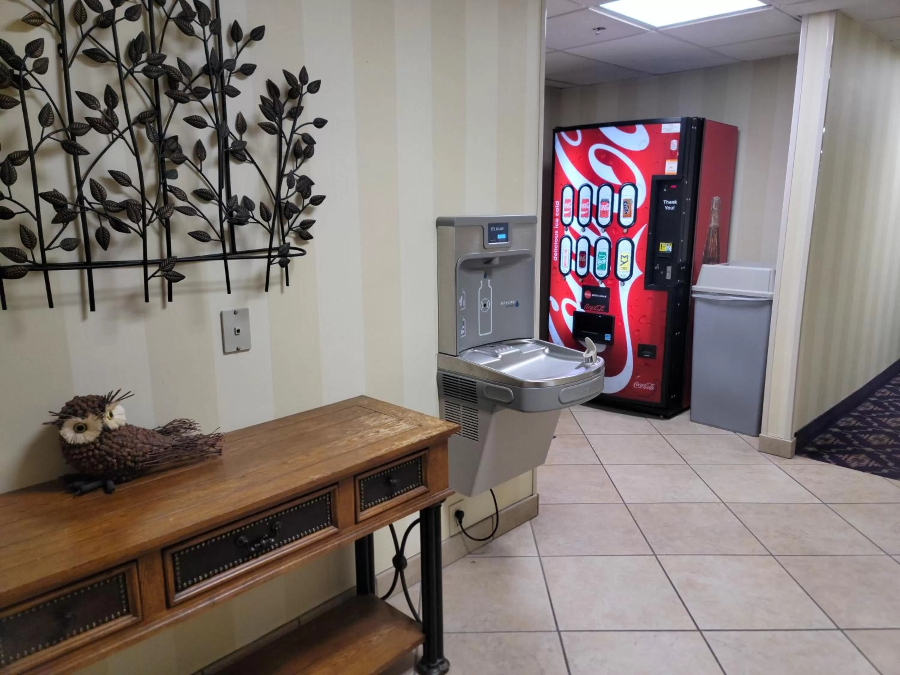 Property building in Bay Mountain Inn Cherokee Smoky Mountains