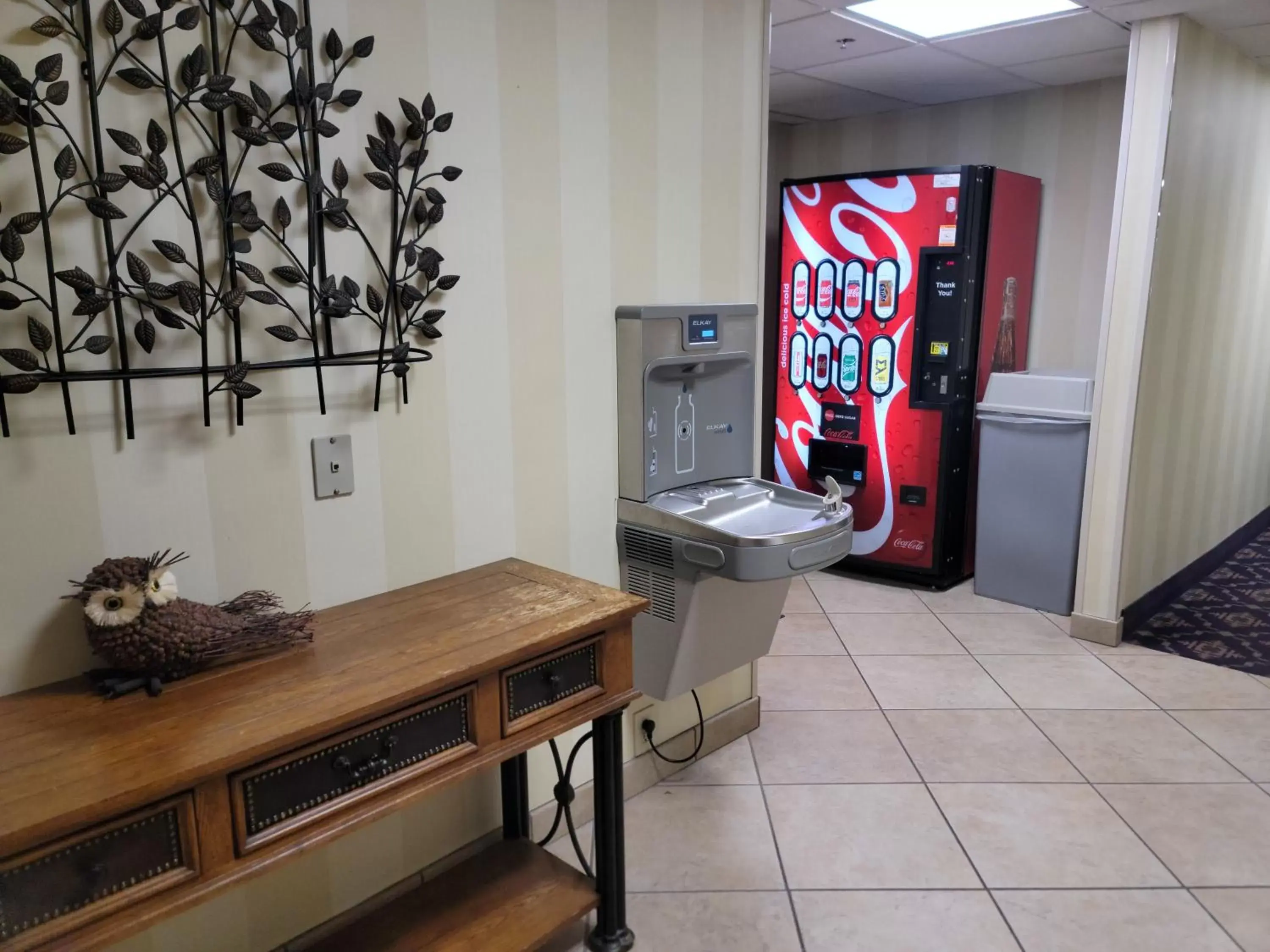 Property building in Bay Mountain Inn Cherokee Smoky Mountains Property building in Bay Mountain Inn Cherokee Smoky Mountains