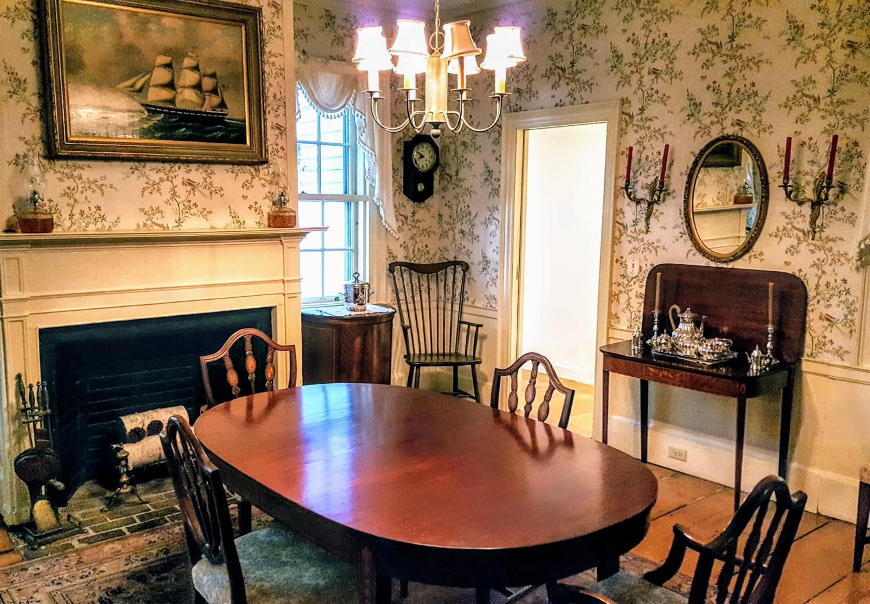 Property building in Clark Currier Inn