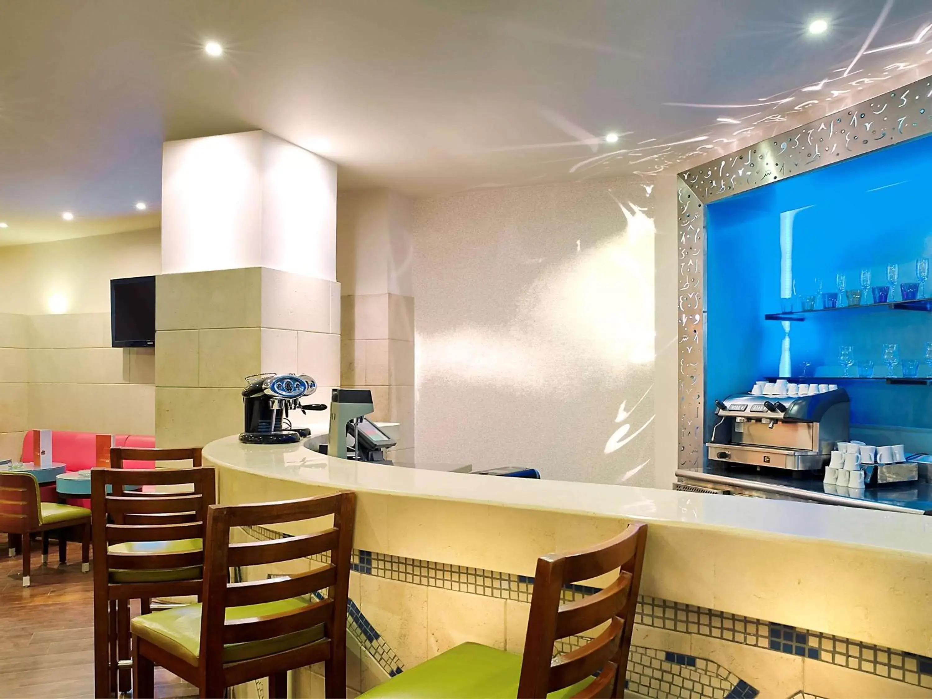 Lounge or bar, Kitchen/Kitchenette in Novotel Cairo 6th Of October