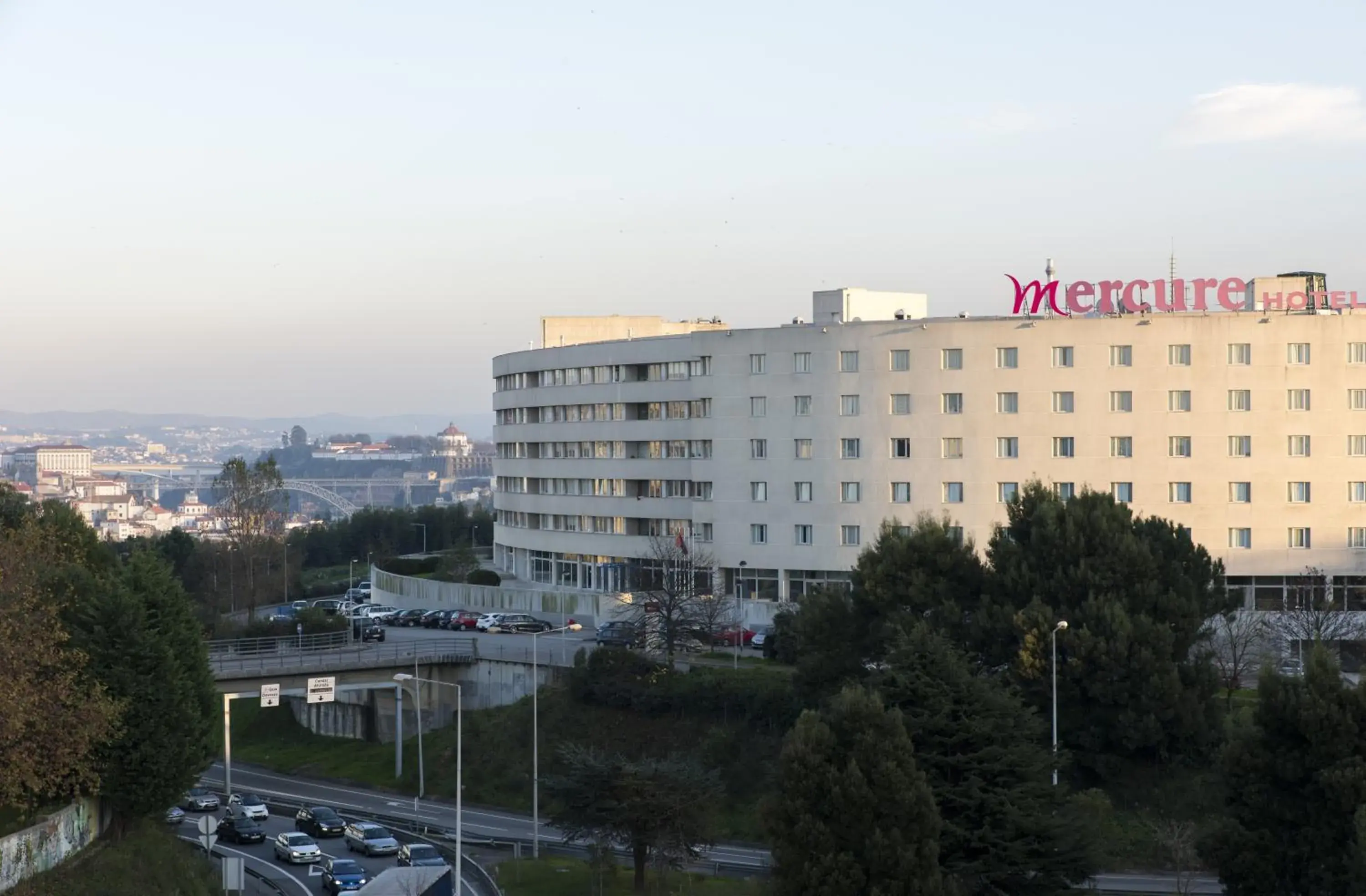 Facade/entrance in Hotel Mercure Porto Gaia