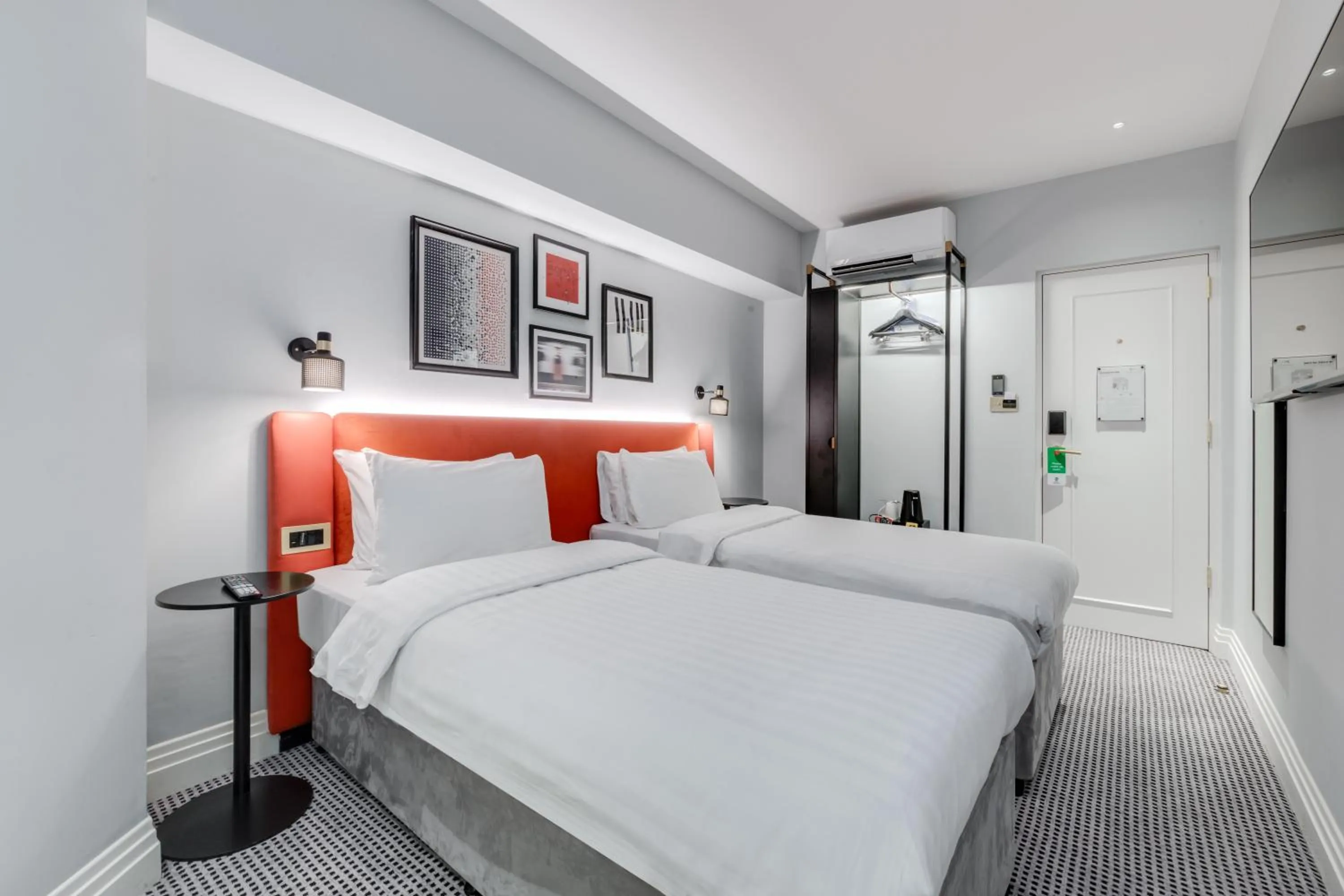 Bedroom, Bed in Best Western The Boltons