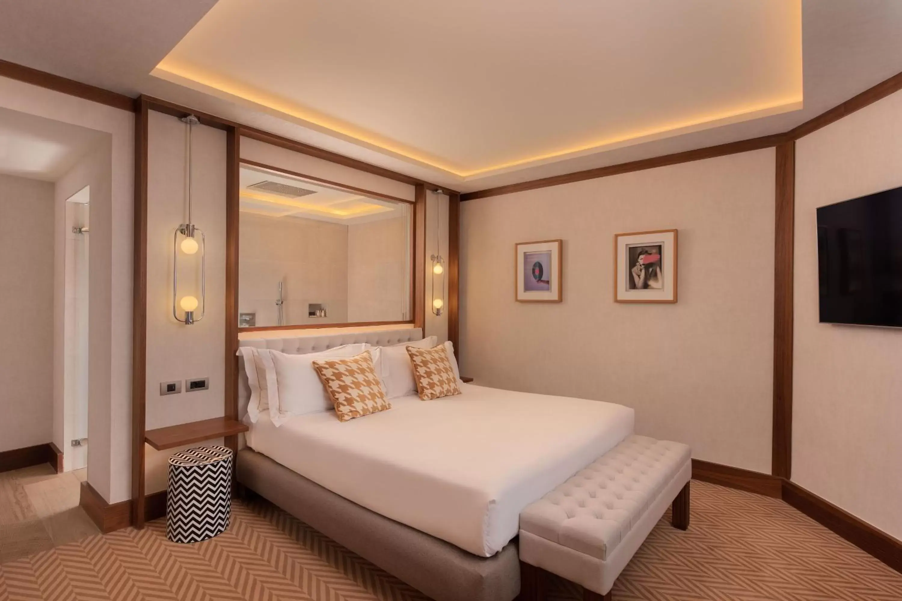 Photo of the whole room, Bed in Hotel Ercilla de Bilbao, Autograph Collection