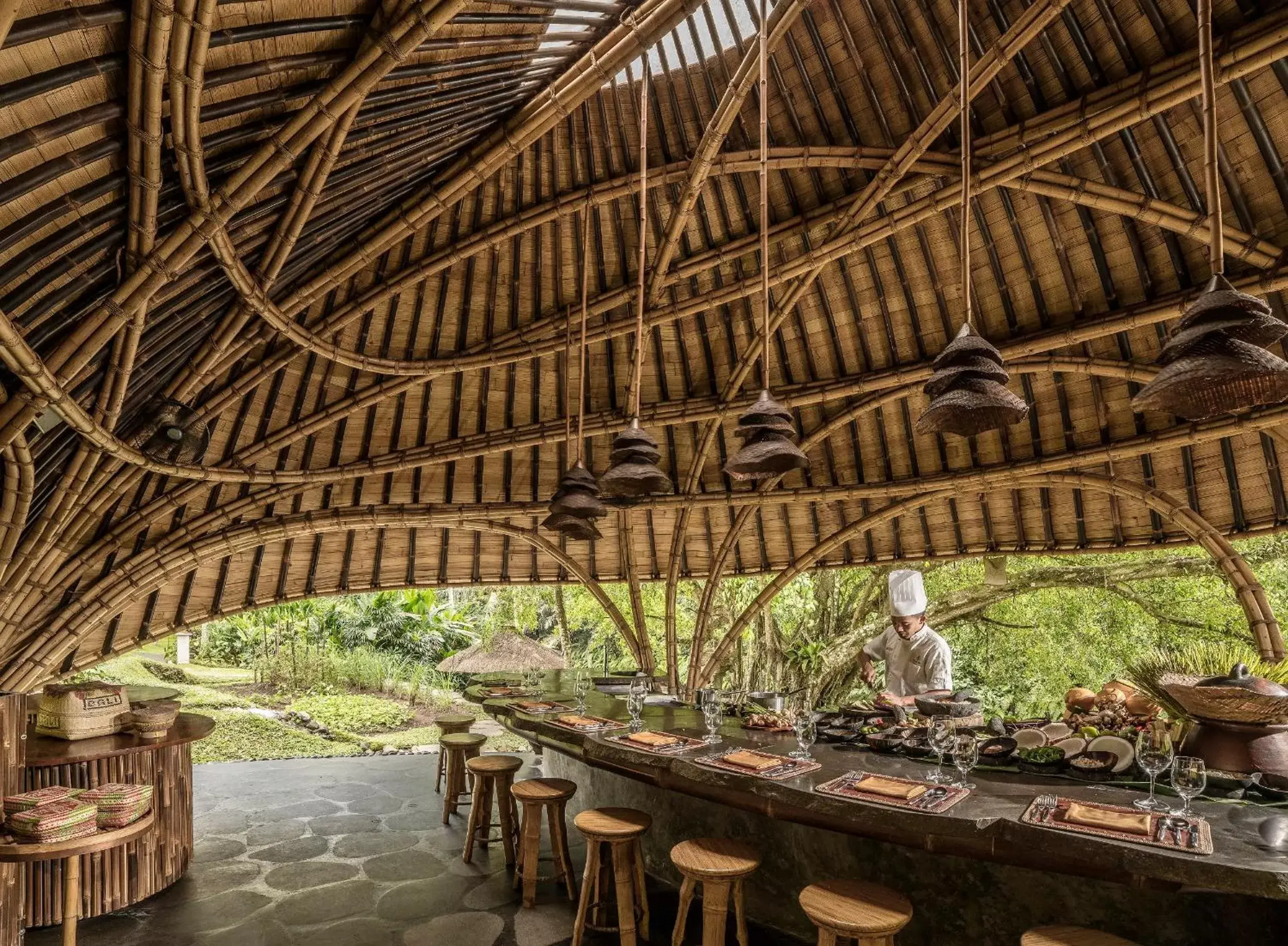 Restaurant/places to eat in Four Seasons Resort Bali at Sayan Restaurant/places to eat in Four Seasons Resort Bali at Sayan