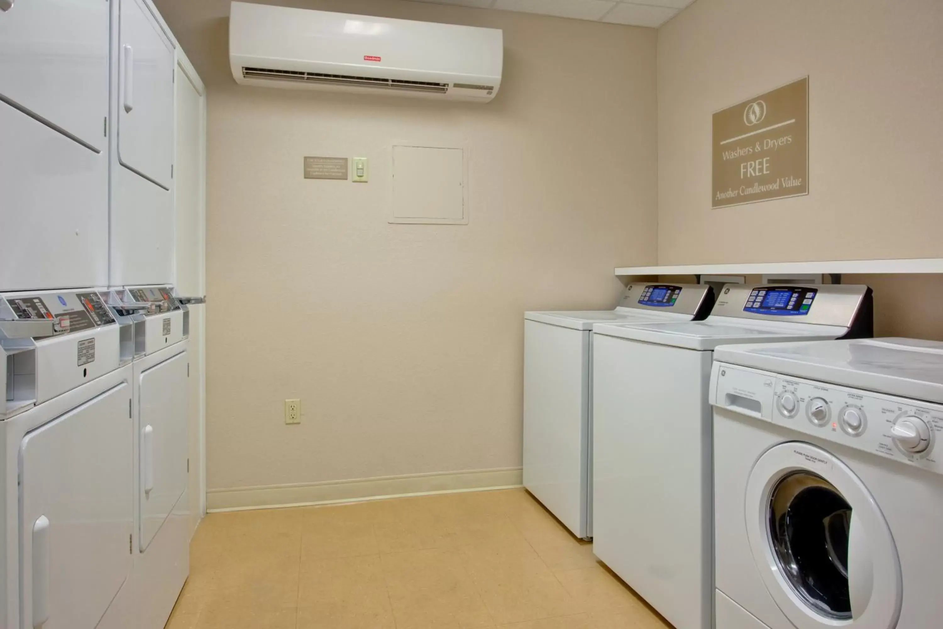 Other, Kitchen/Kitchenette in Candlewood Suites Nogales, an IHG Hotel