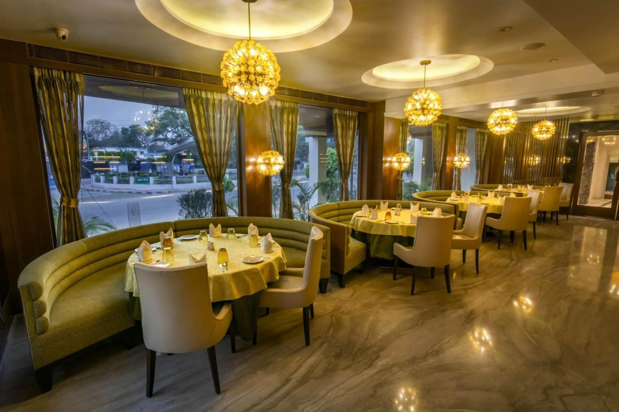 Restaurant/places to eat in The India Benares