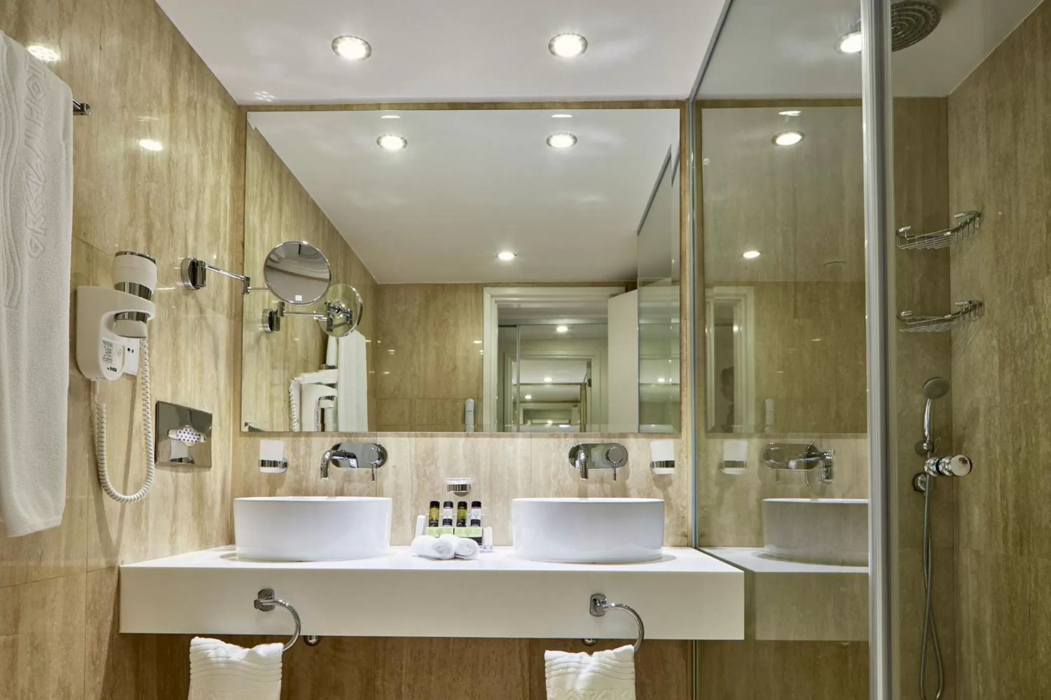 Bathroom in Grecian Bay