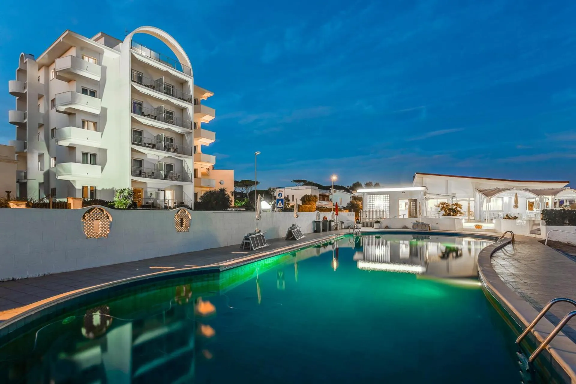 Night in Hotel Cavalluccio Marino