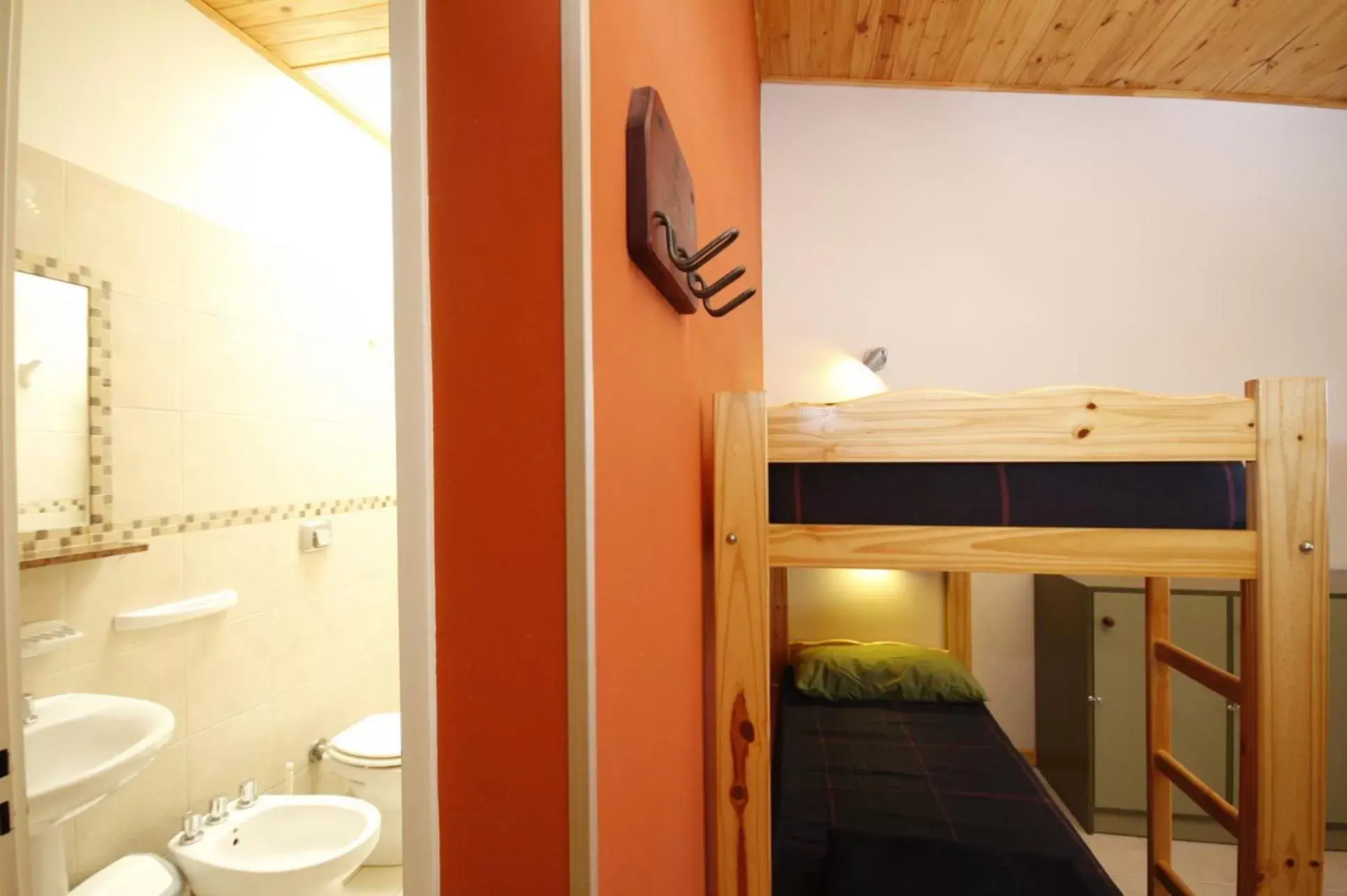 Bathroom, Bed in El Gualicho Hostel