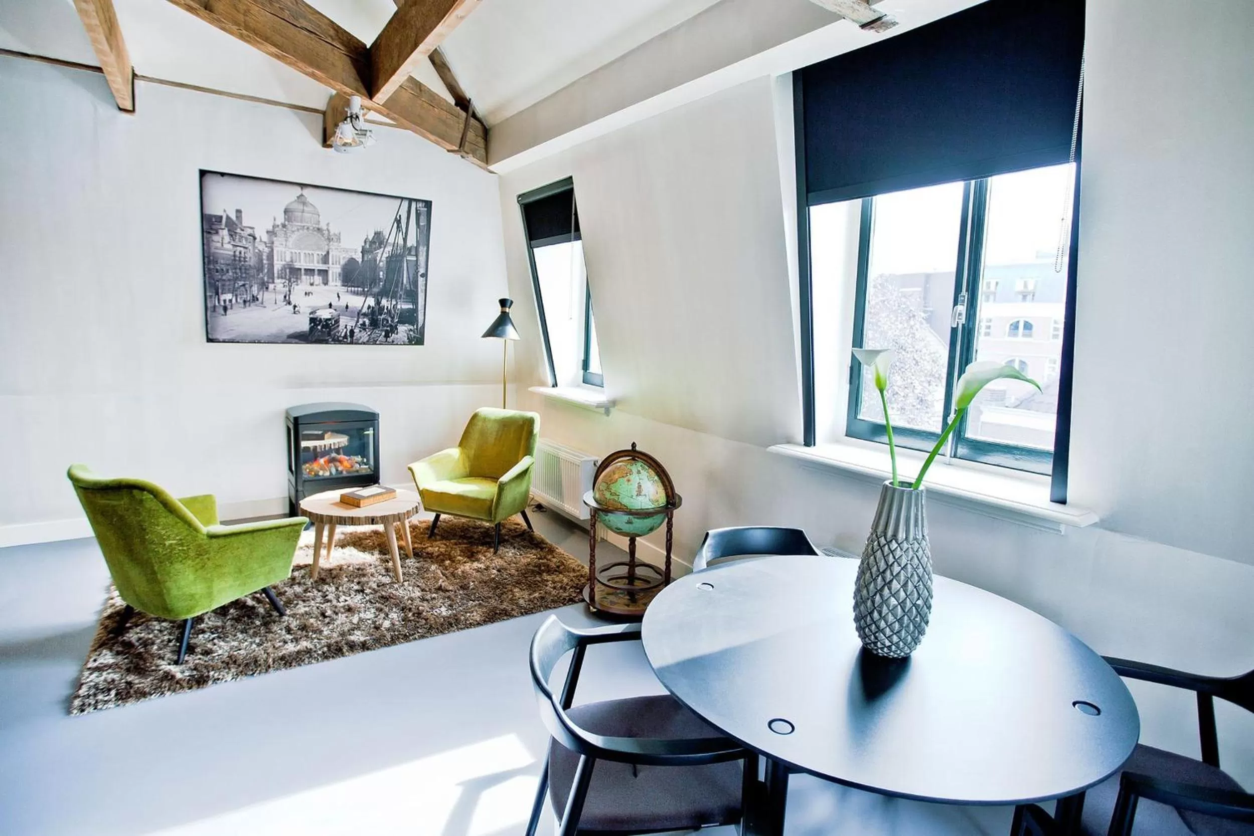 Day, Dining Area in V Lofts
