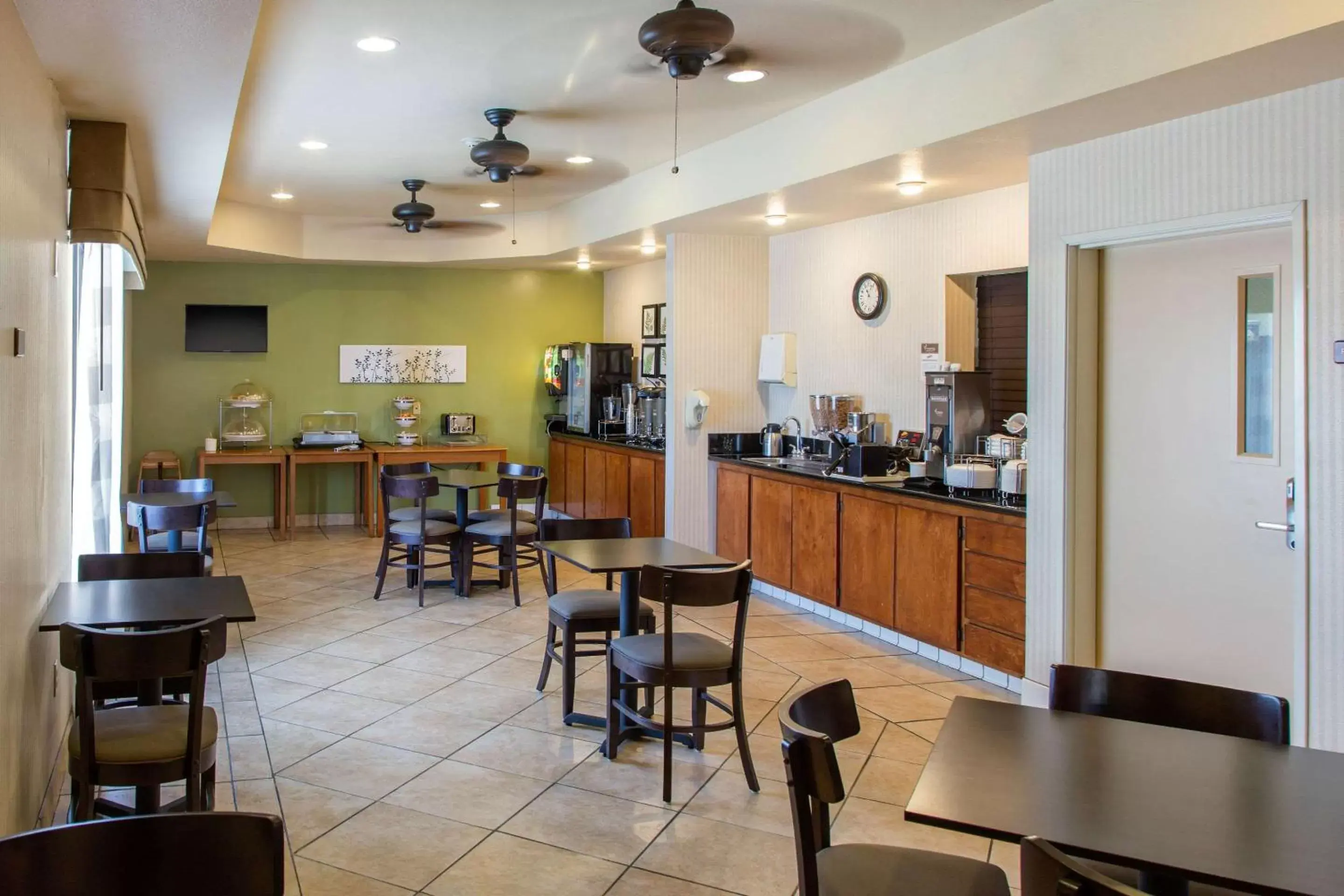 Breakfast, Restaurant/Places to Eat in Sleep Inn & Suites Bakersfield North