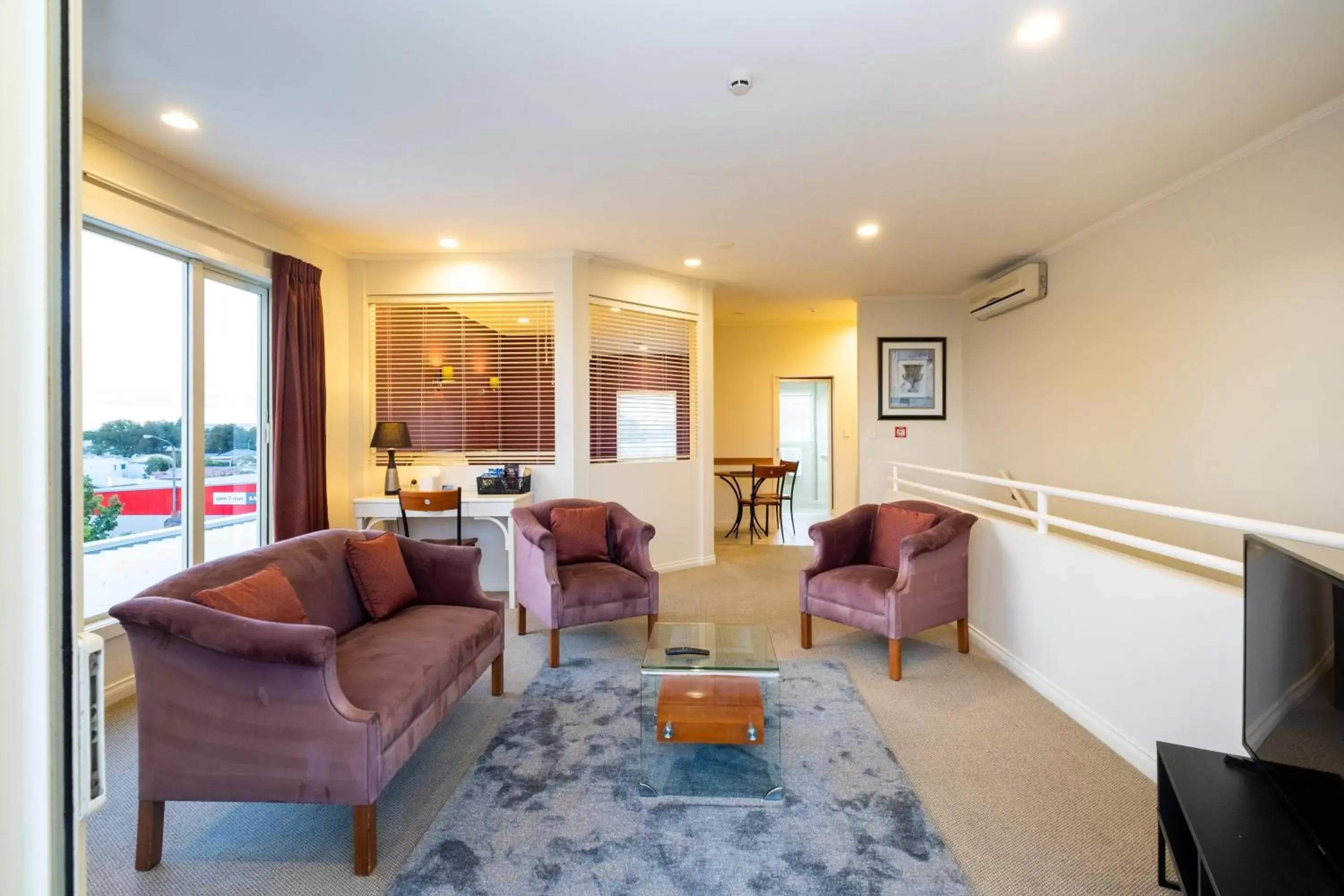 Living room, Seating Area in Motel de la Mer