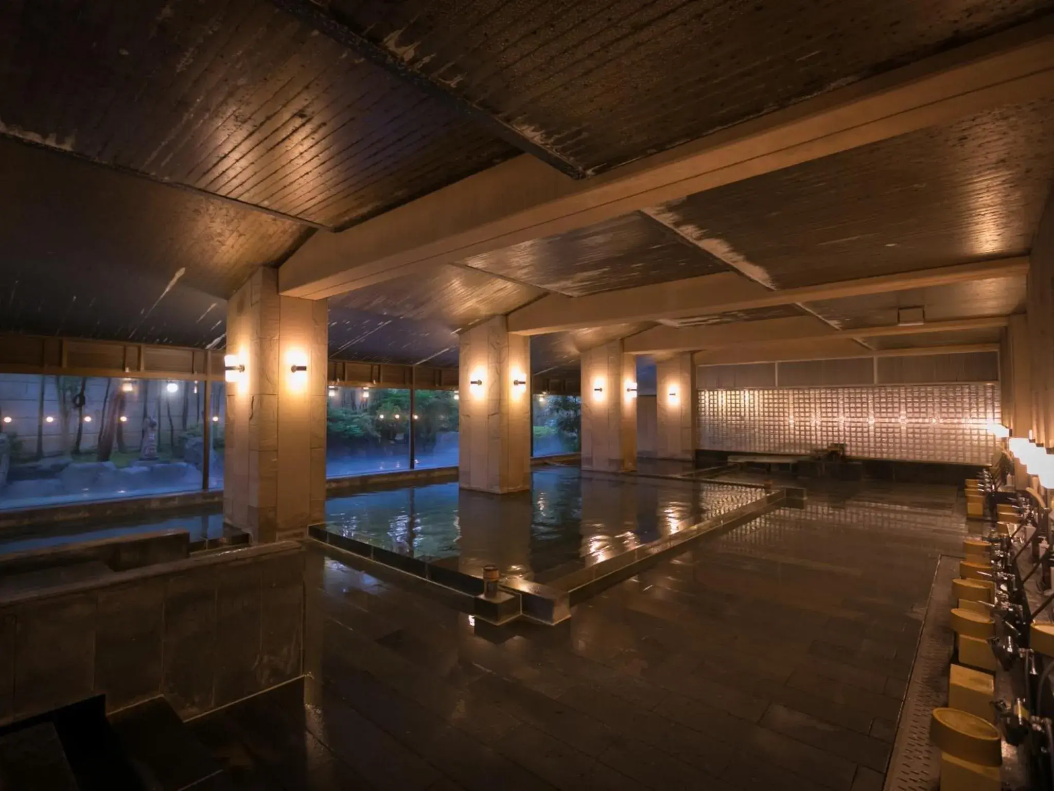 Hot Spring Bath, Swimming Pool in Hoshi