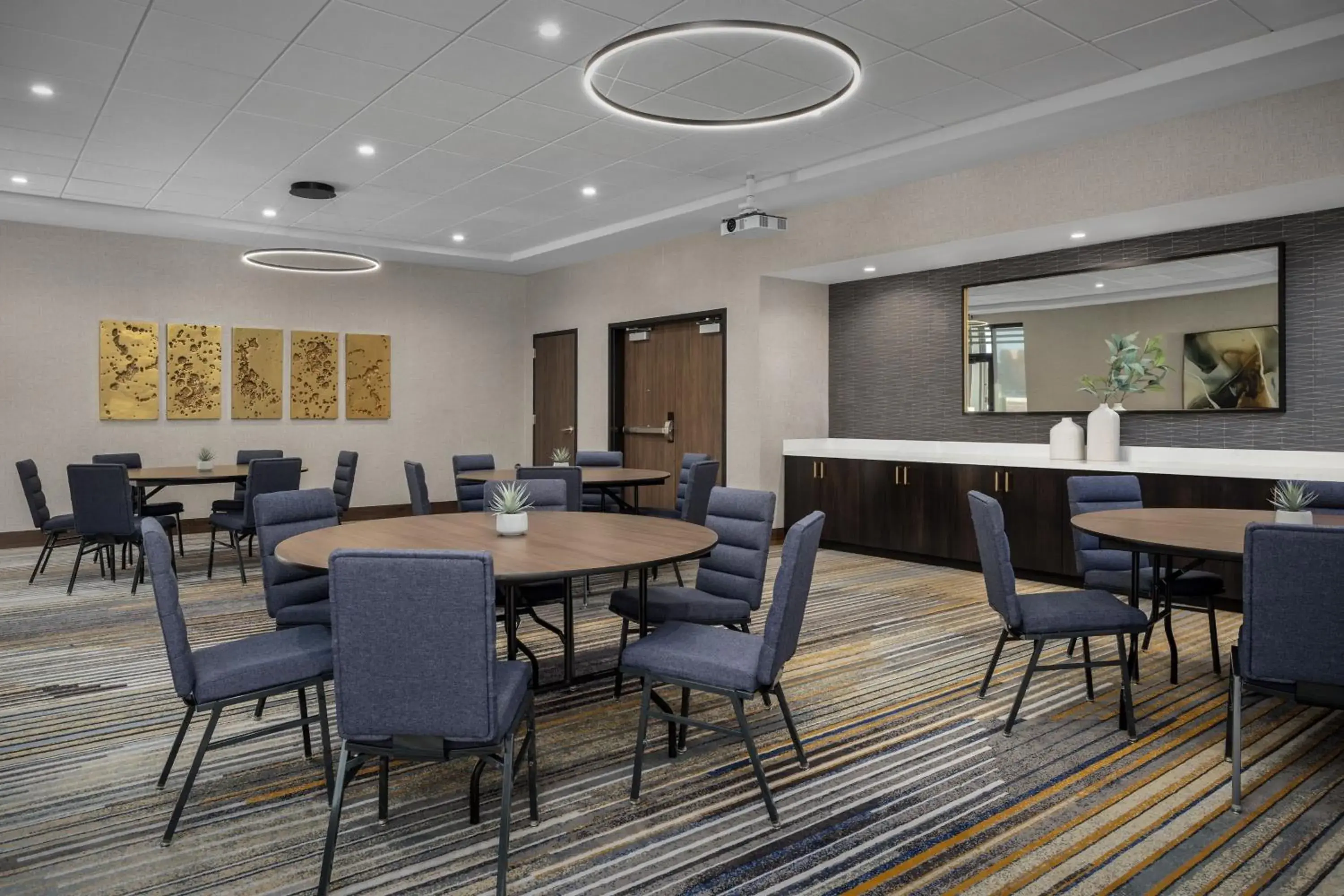 Meeting/conference room, Restaurant/Places to Eat in Courtyard by Marriott Bozeman