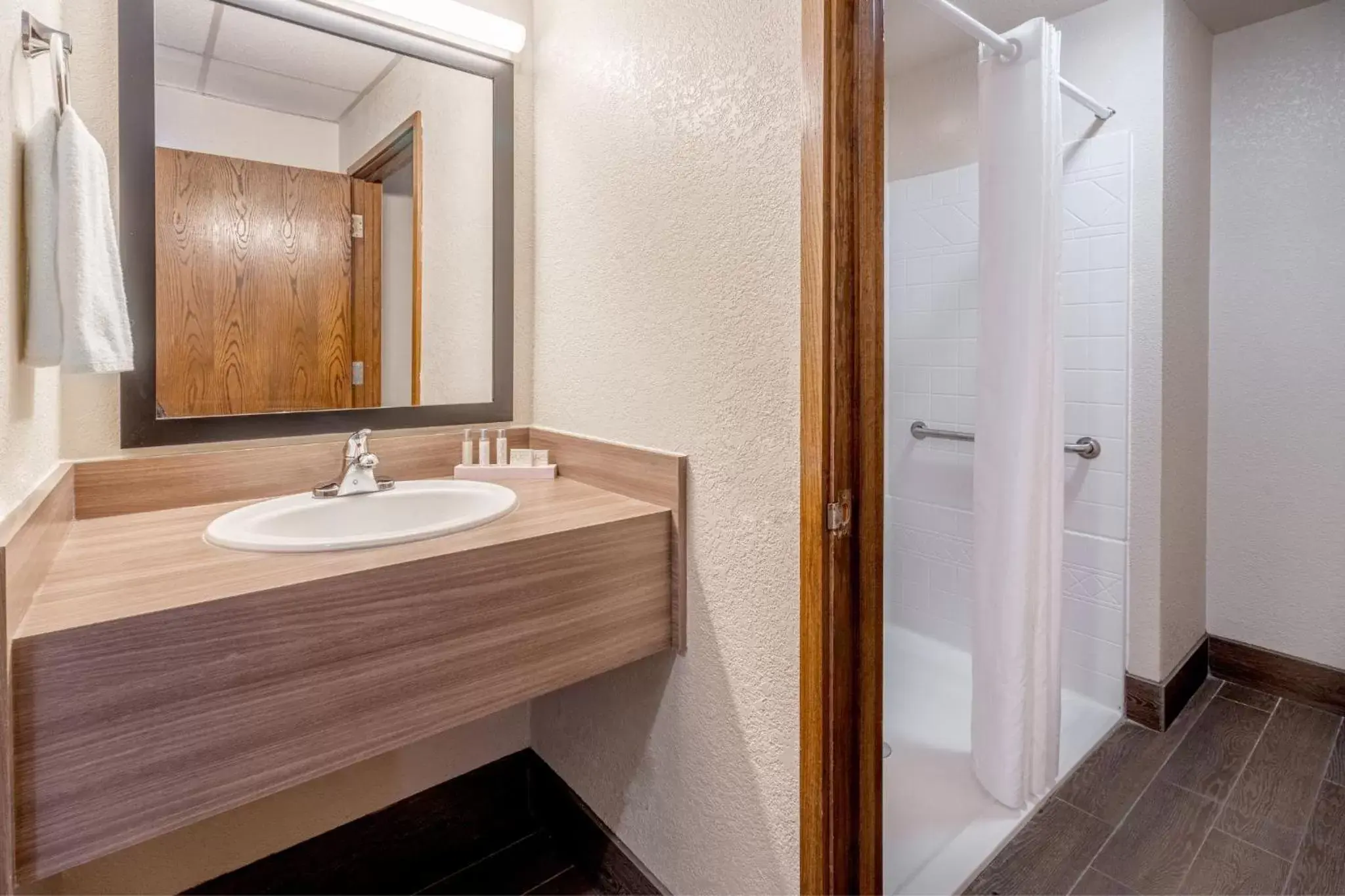 Bathroom in El Rancho Hotel