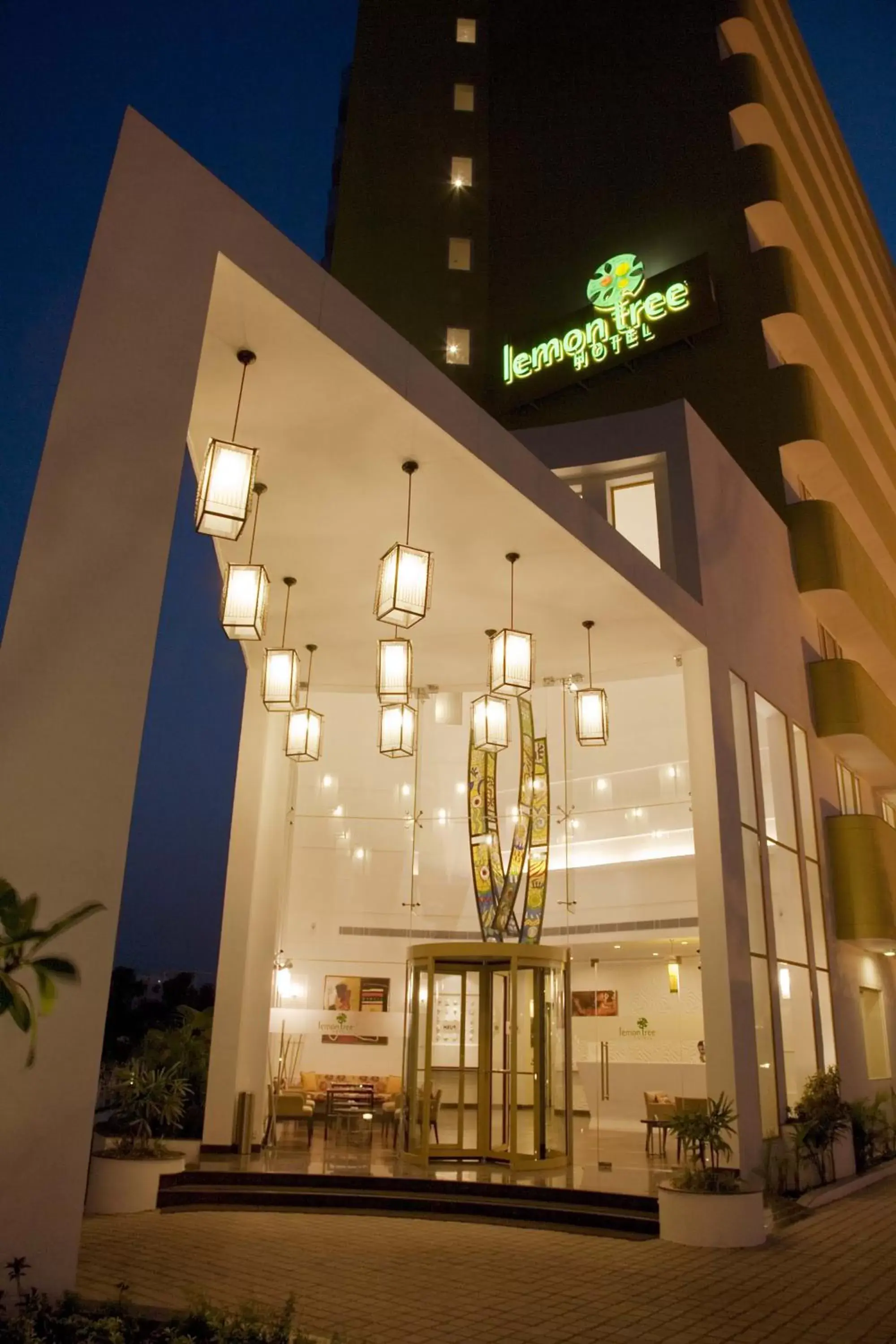 Facade/Entrance in Lemon Tree Hotel Hinjewadi Pune