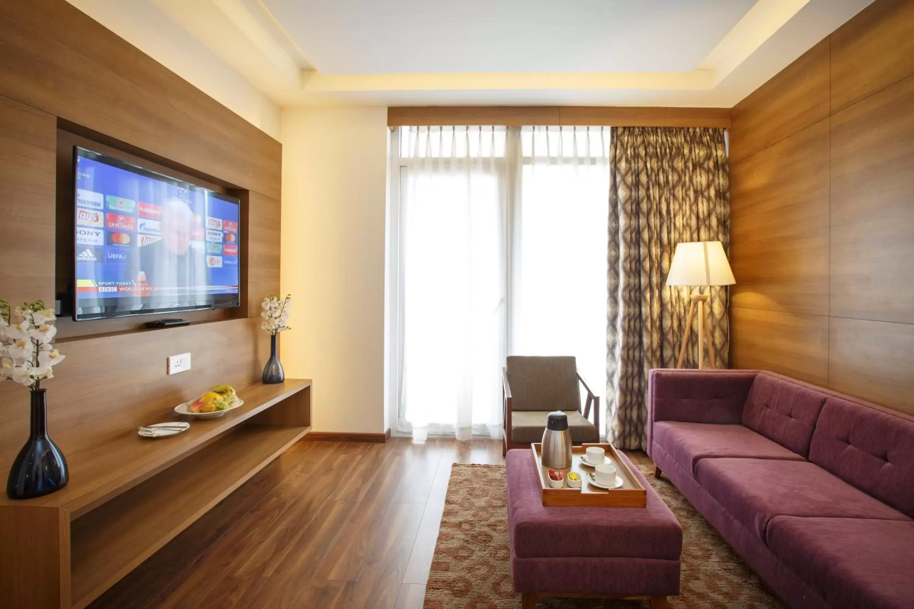 Living room in Hotel Ambassador by ACE Hotels Living room in Hotel Ambassador by ACE Hotels