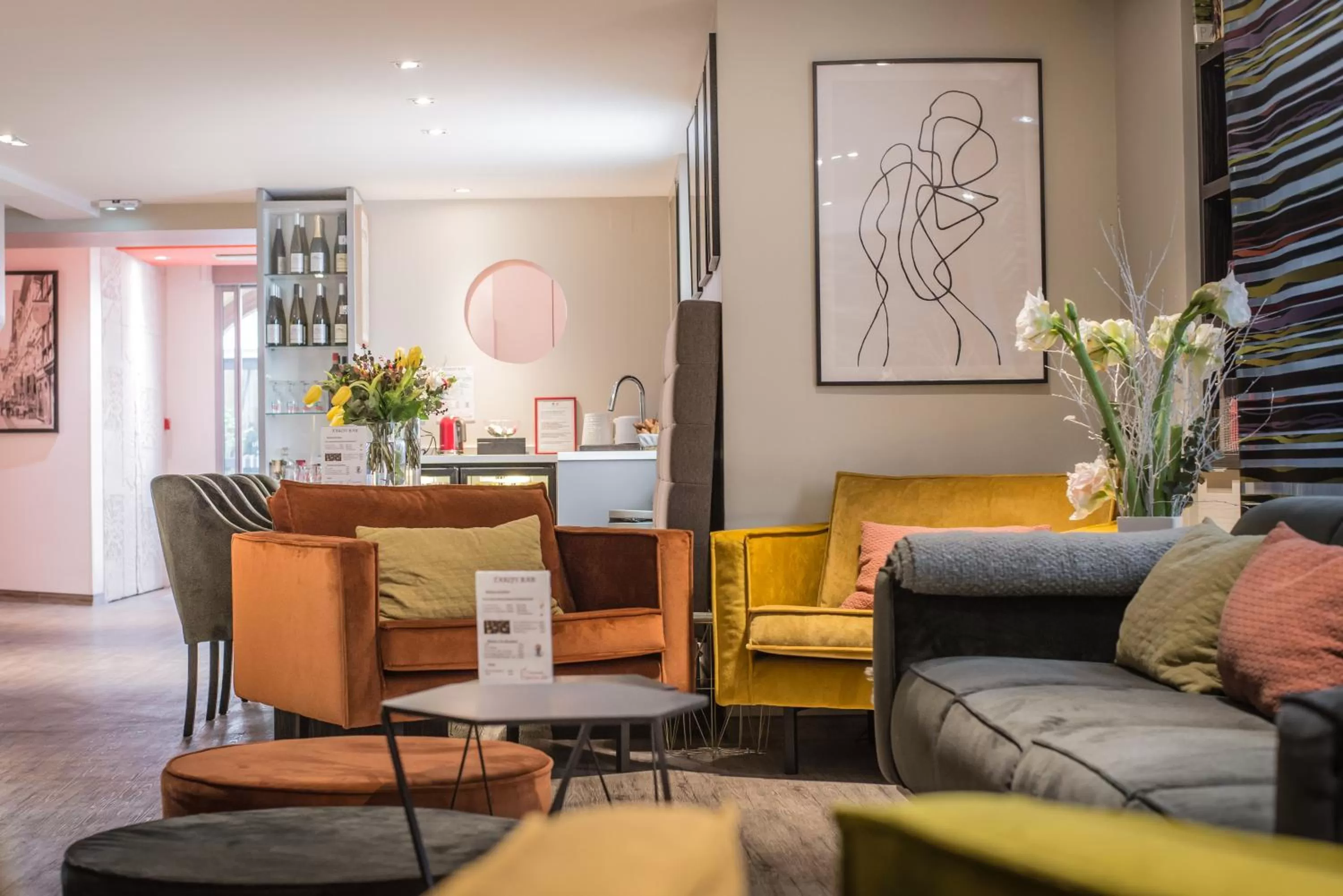 Lobby or reception in Hôtel Couvent du Franciscain Centre ville