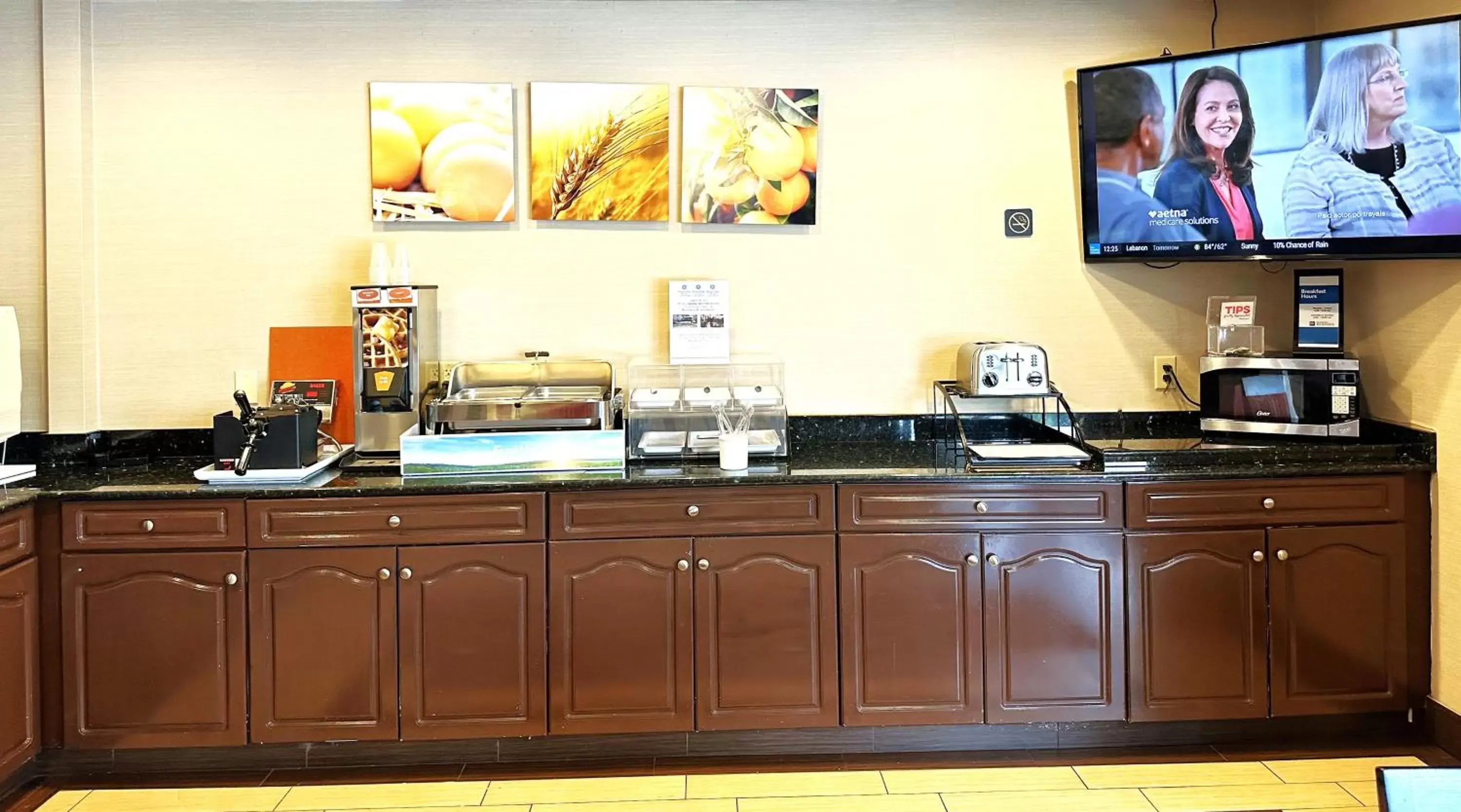 Breakfast in SureStay Plus by Best Western Reading North