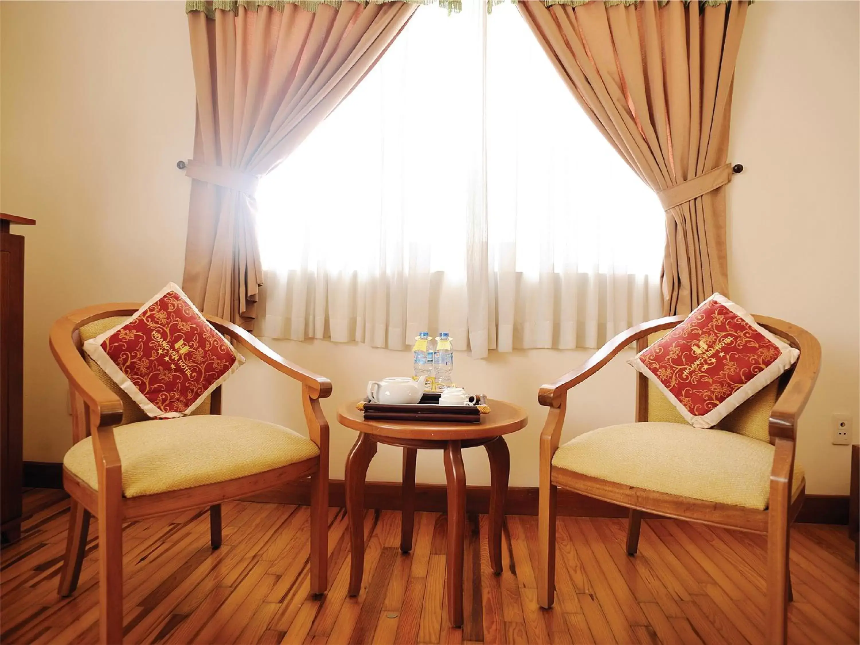 Luxury Twin Room in Hoang Yen Hotel Luxury Twin Room in Hoang Yen Hotel