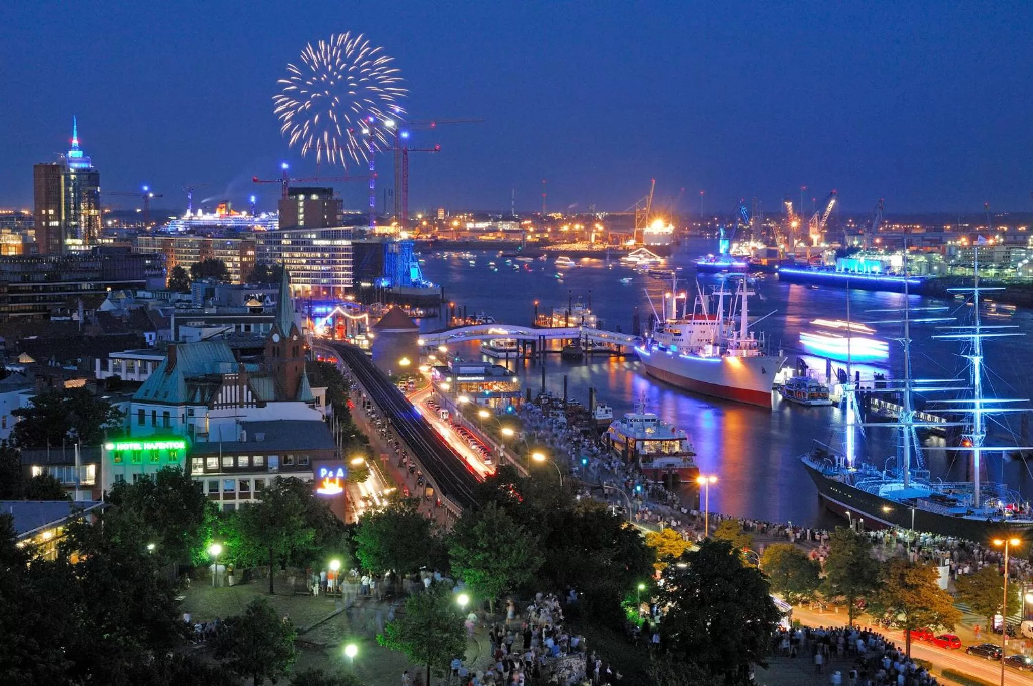 Nearby landmark in Mercure Hotel Hamburg City