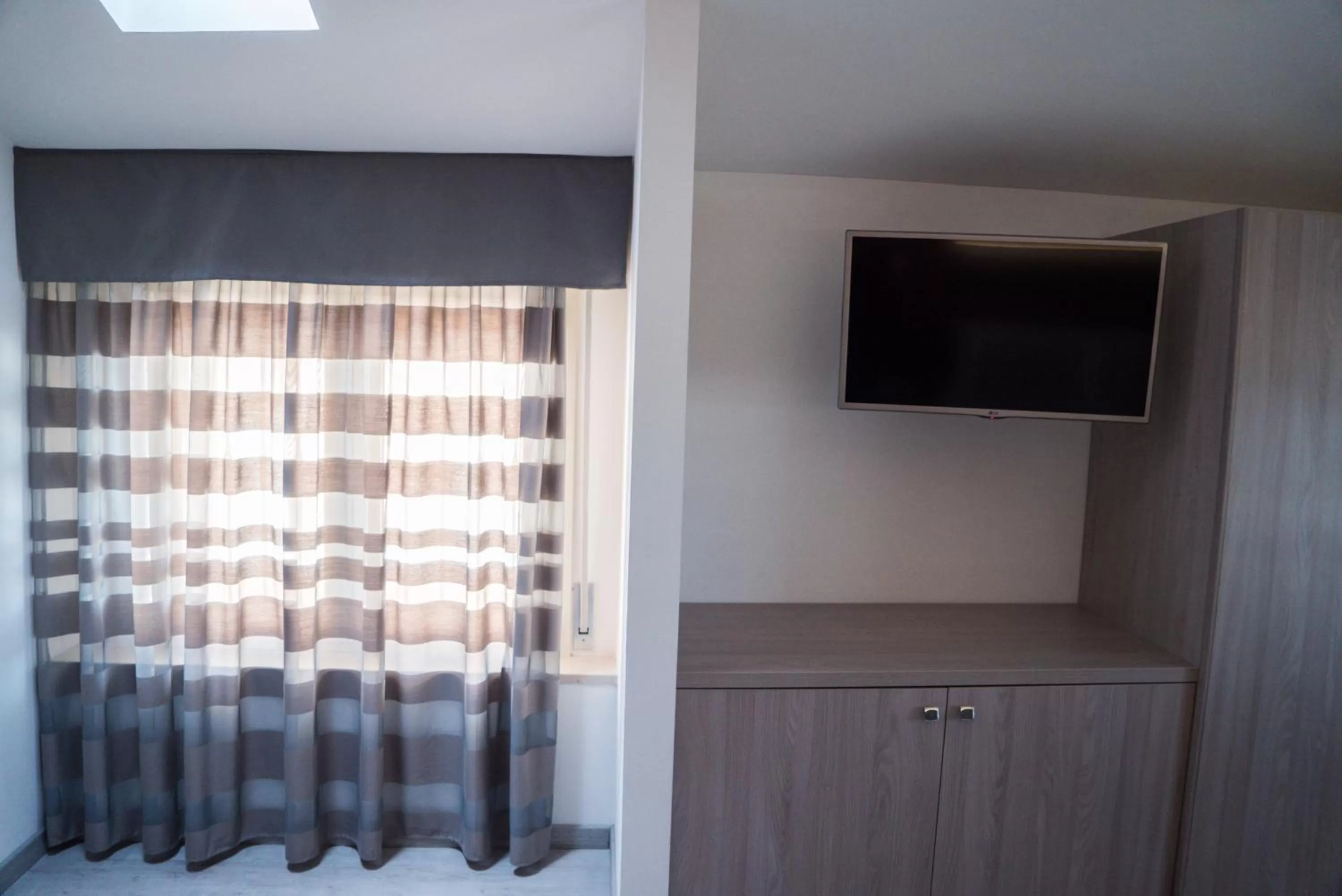 TV and multimedia in Hotel Gabbiano