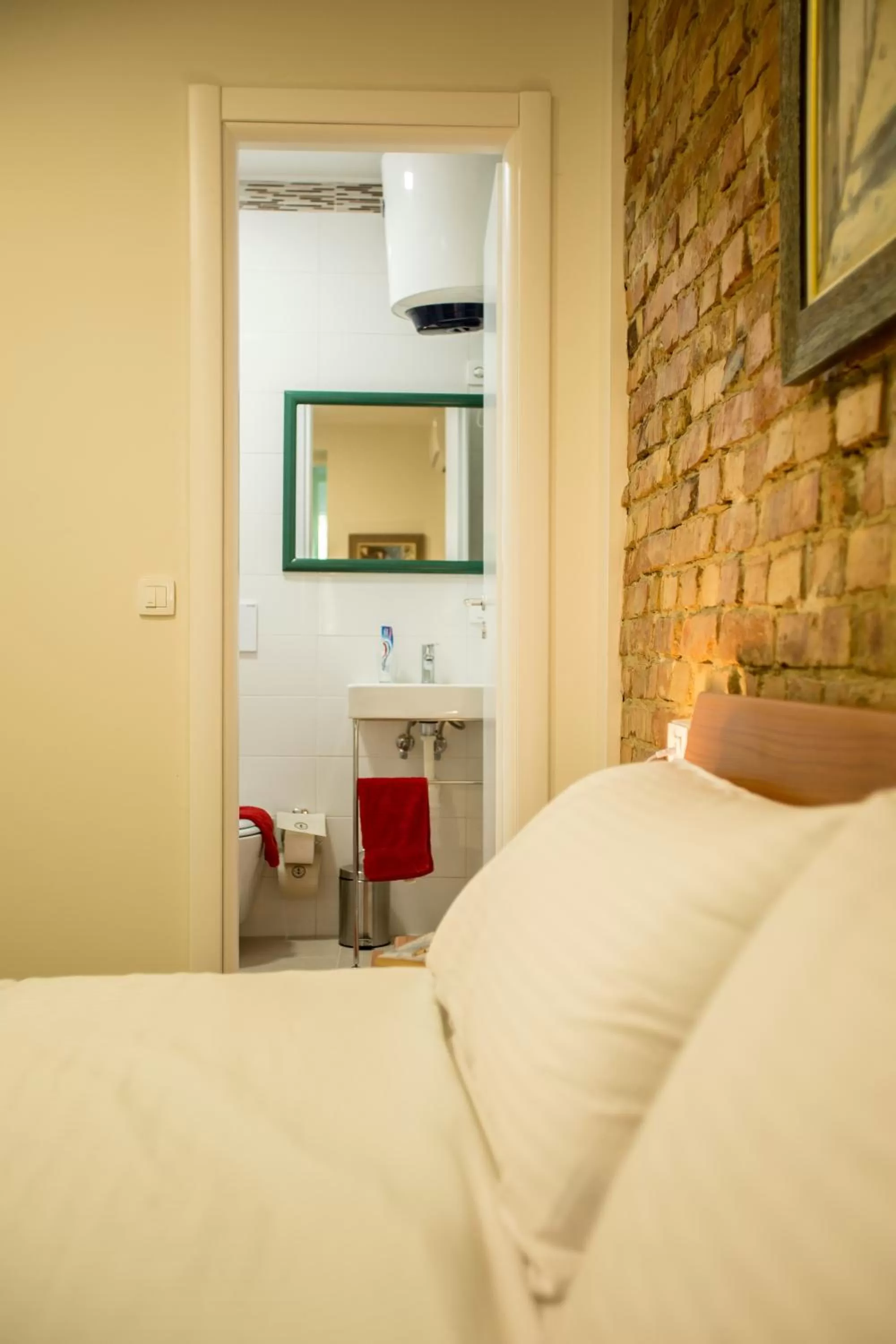 Bed in B&B Artistic Tirana