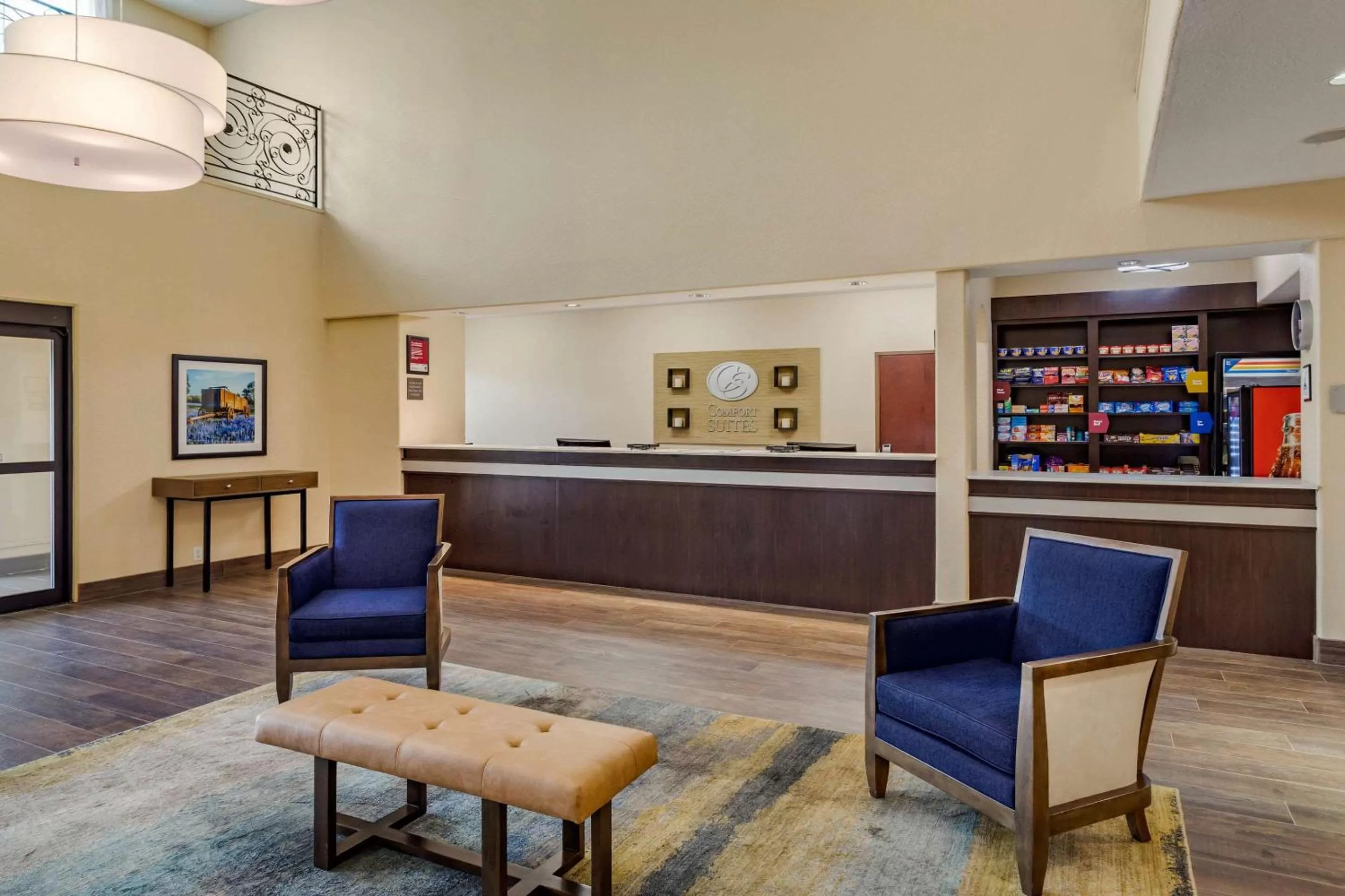 Lobby or reception in Comfort Suites Baytown I - 10