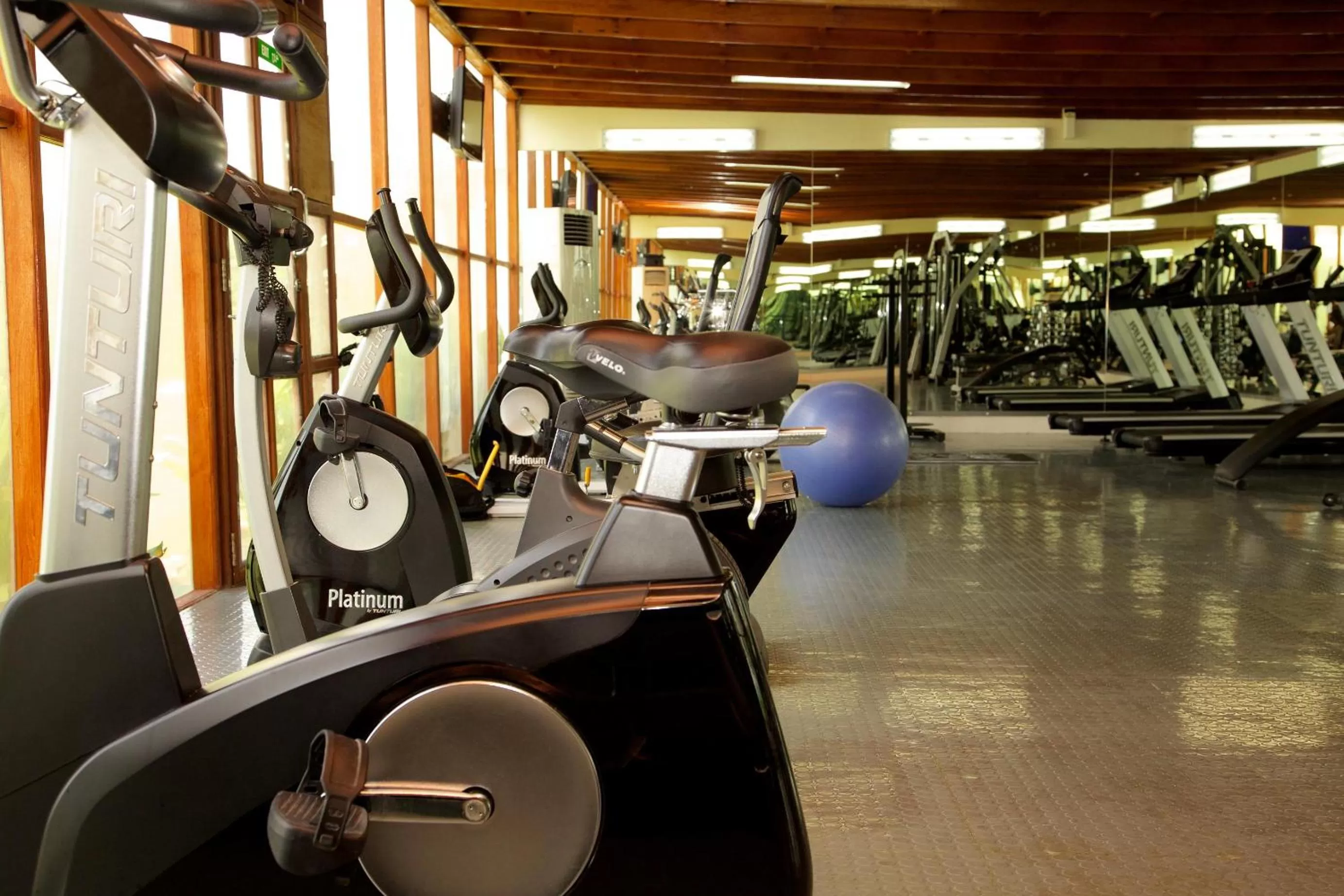 Fitness centre/facilities in BM Beach Hotel