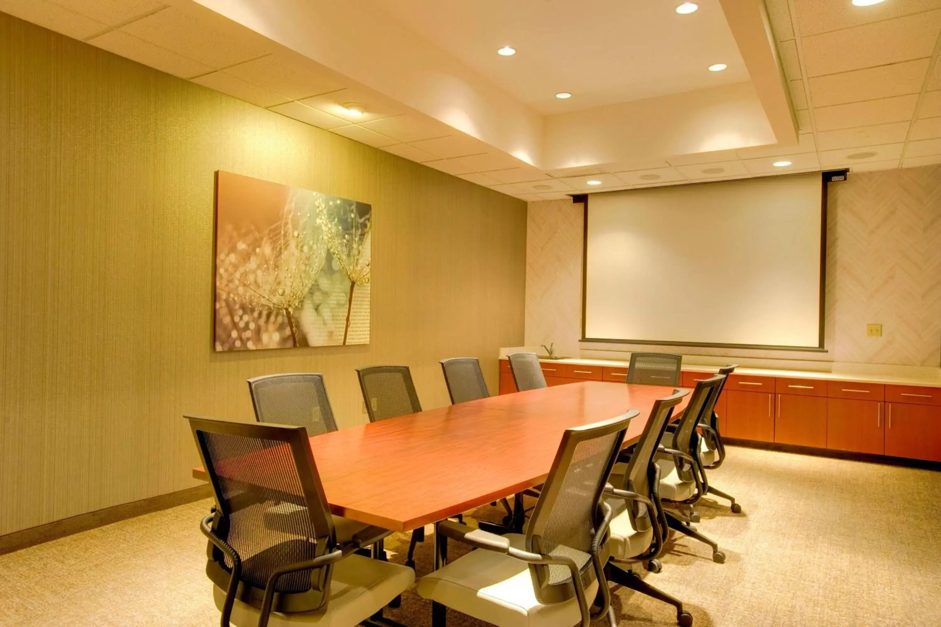 Meeting/conference room in SpringHill Suites by Marriott Lawrence Downtown