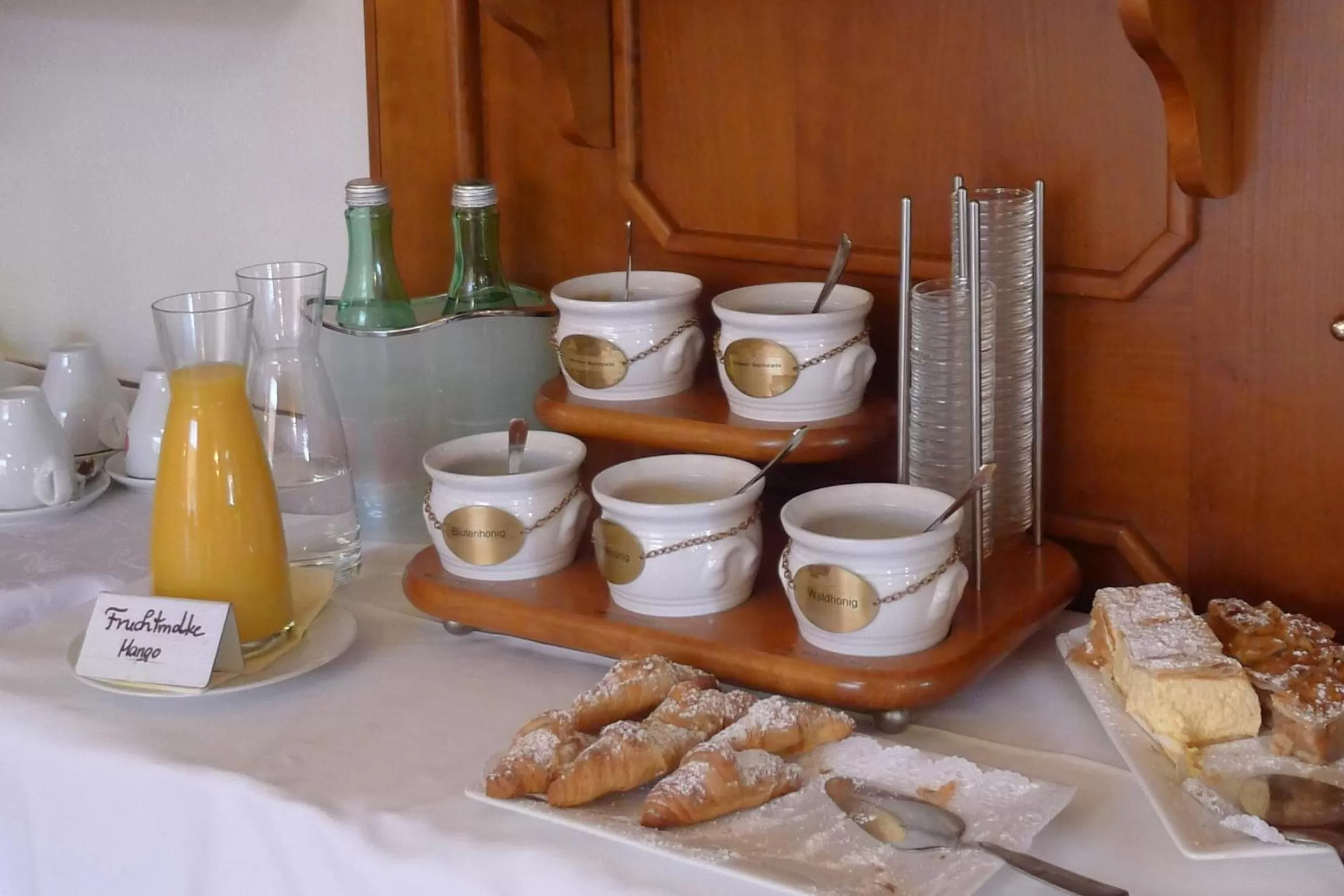 Restaurant/places to eat in Hotel Restaurant Böck "Roter Hahn"