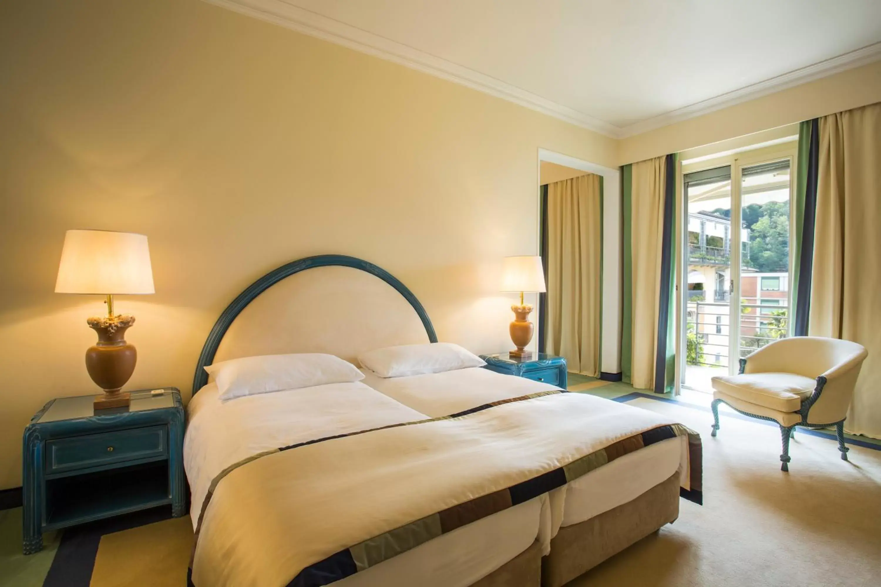 Photo of the whole room, Bed in Grand Hotel Villa Castagnola