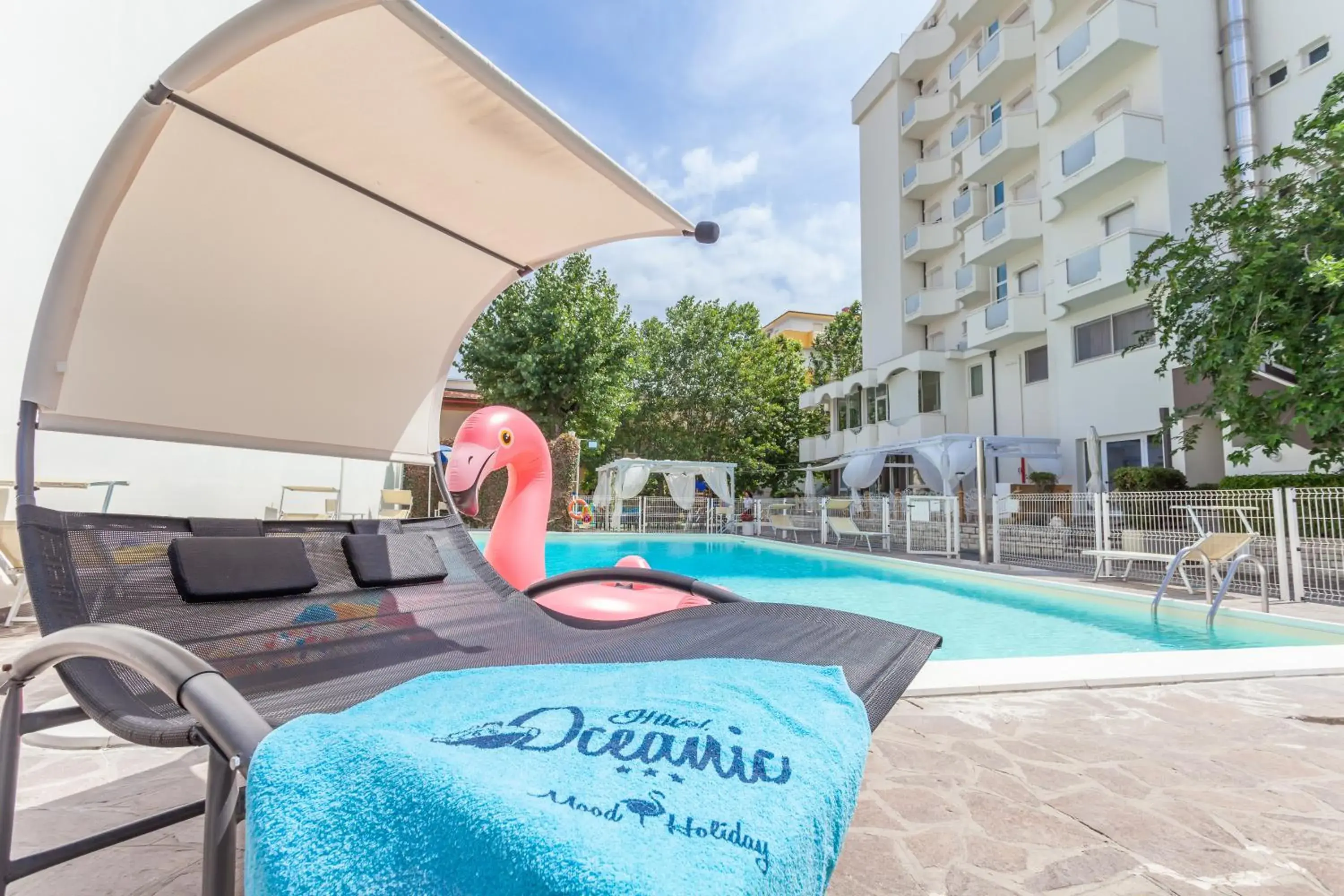 Swimming Pool in Hotel Oceanic