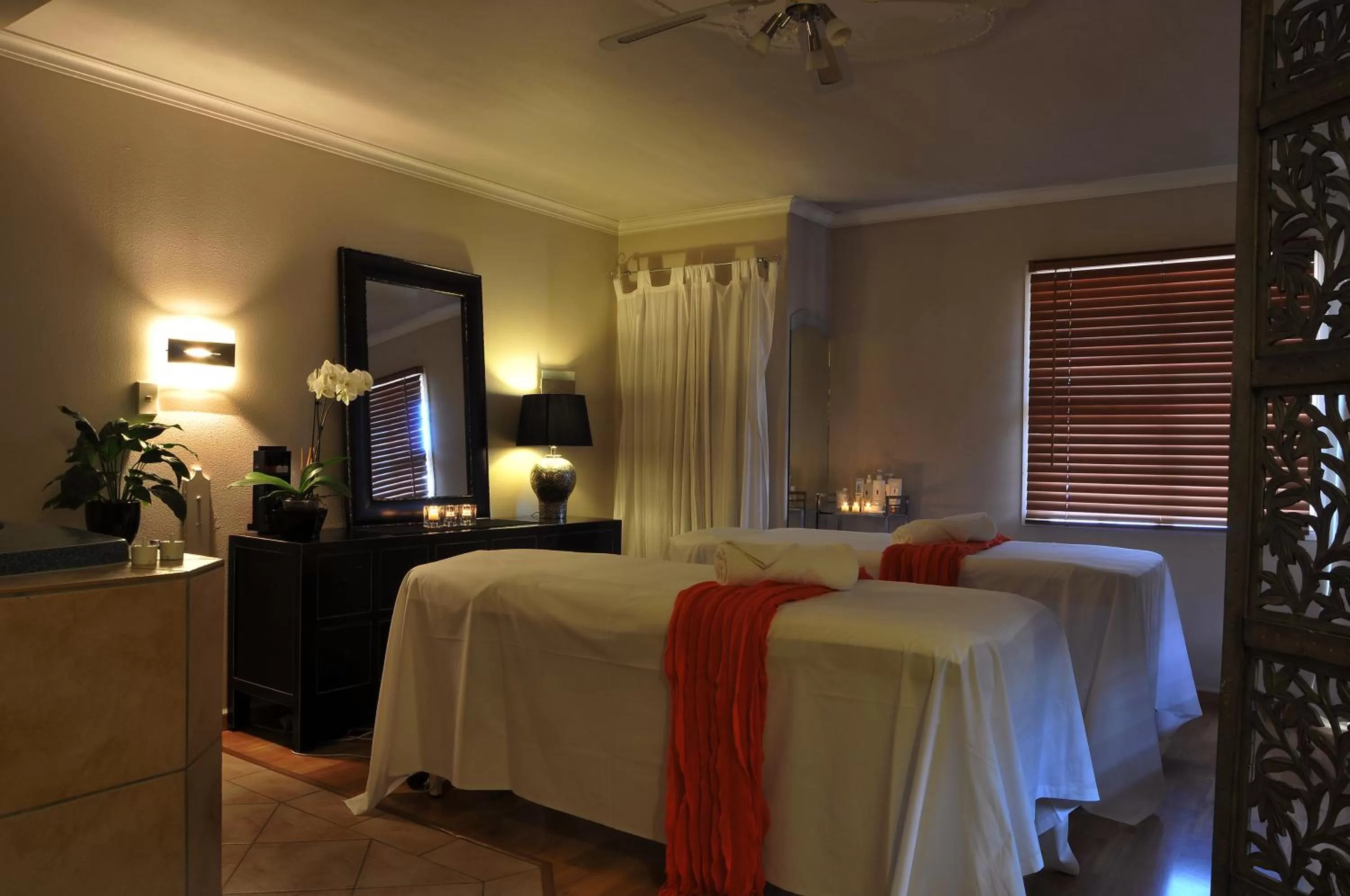 Massage, Bed in Silver Fern Rotorua Suites & Spa