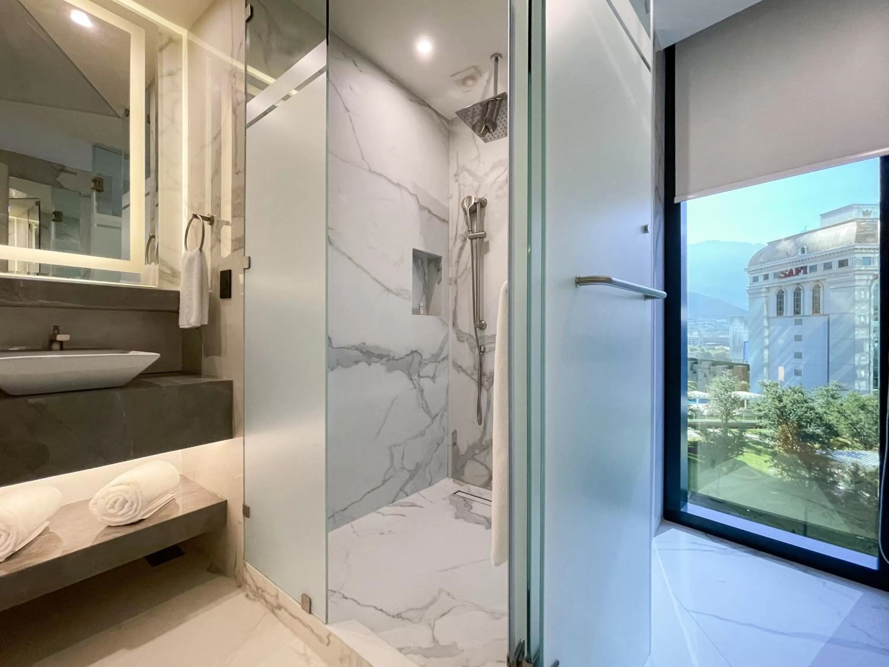 Bathroom in Safi Royal Luxury Metropolitan