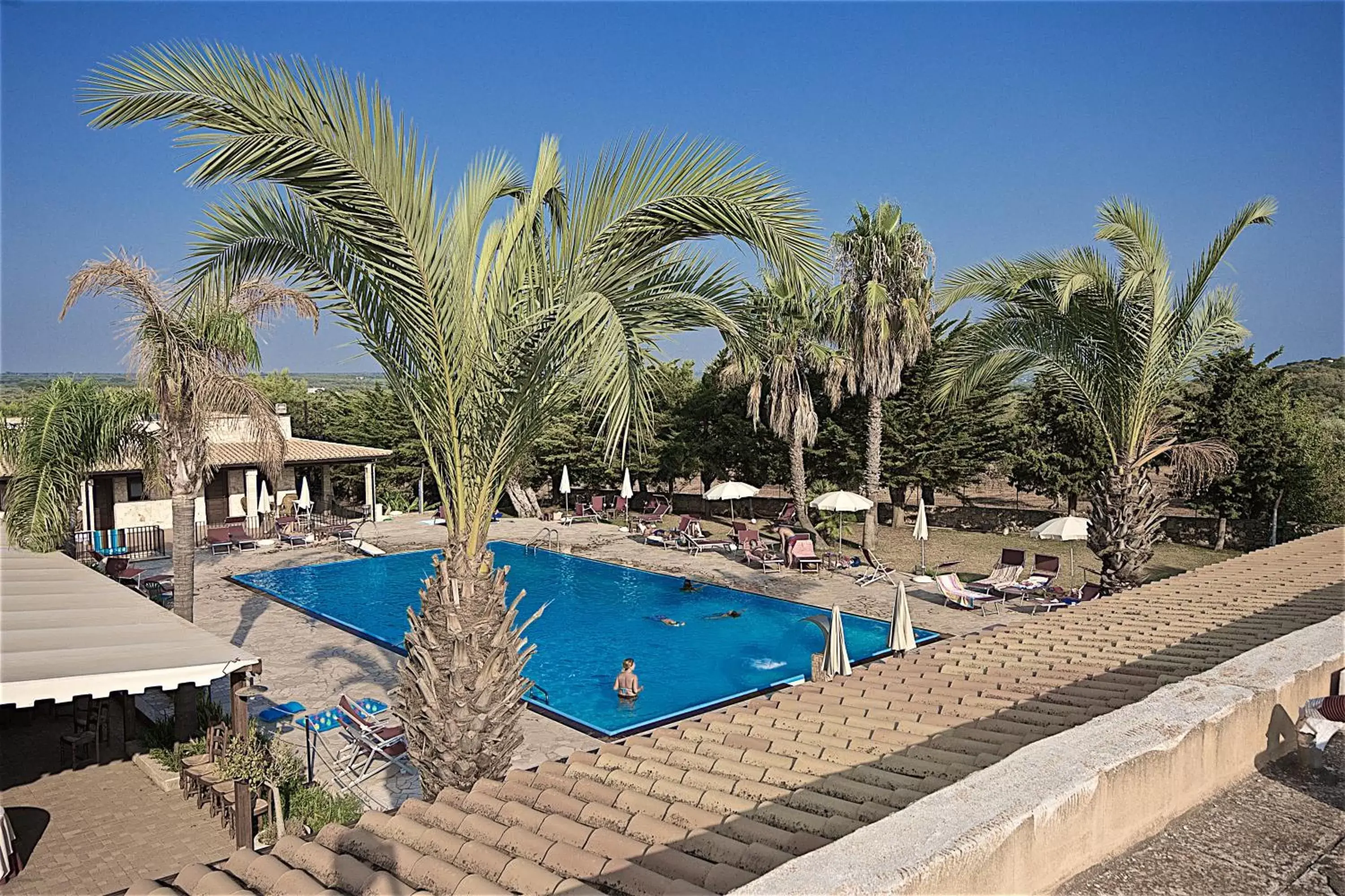 Garden, Swimming Pool in Hotel Masseria Le Pajare