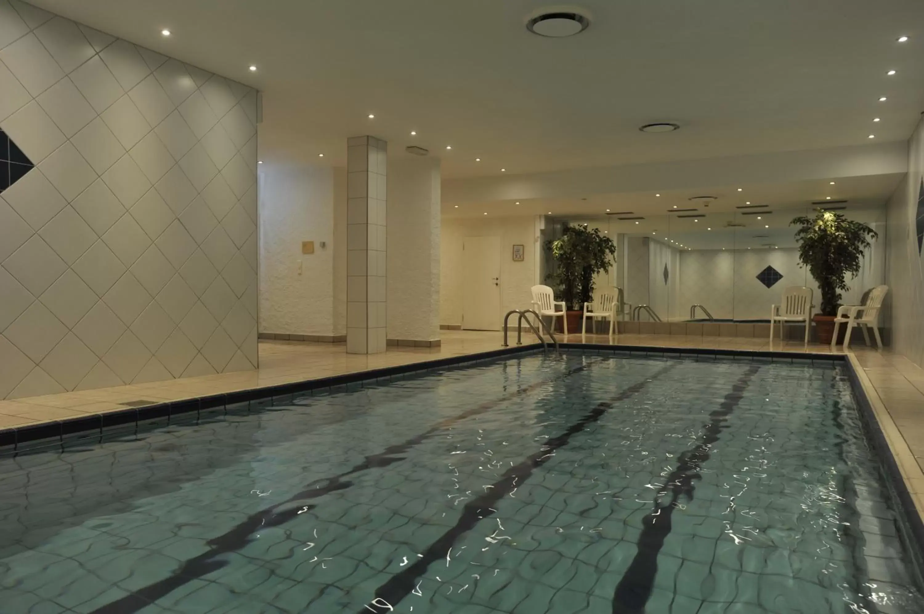 Swimming Pool in Ustedalen Hotel Geilo