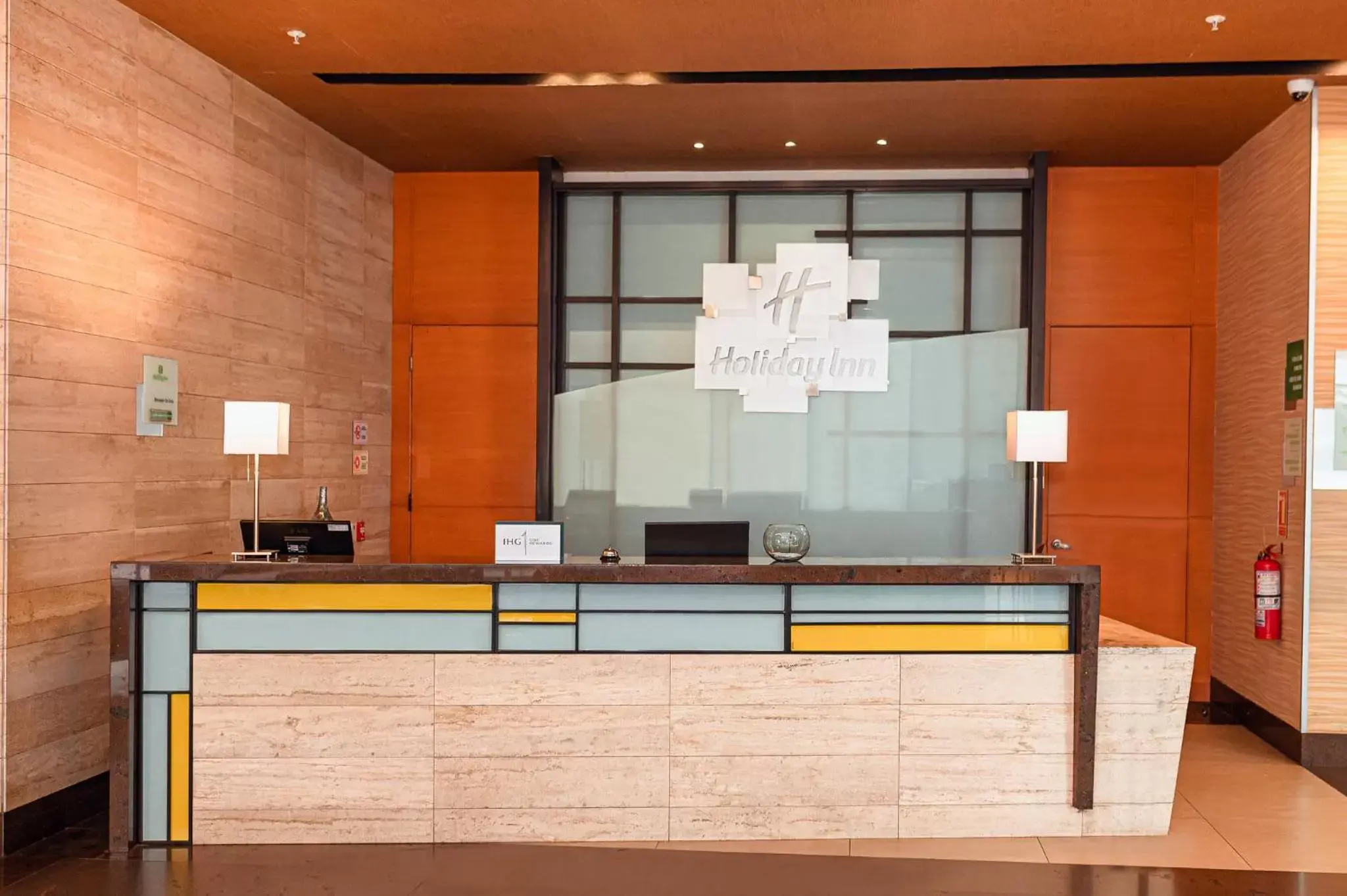 Property building, Lobby/Reception in Holiday Inn Guayaquil Airport, an IHG Hotel