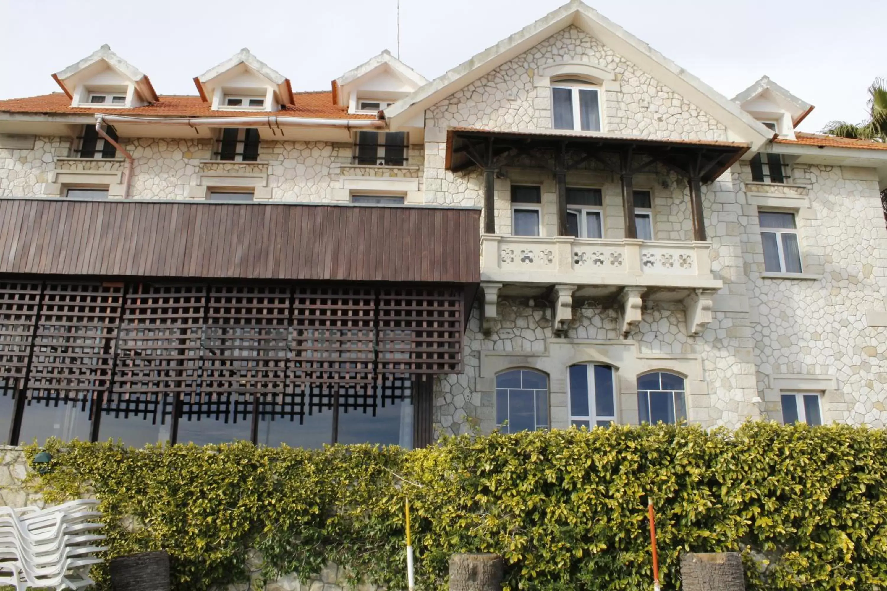 Facade/entrance in Hotel Solar Palmeiras Facade/entrance in Hotel Solar Palmeiras