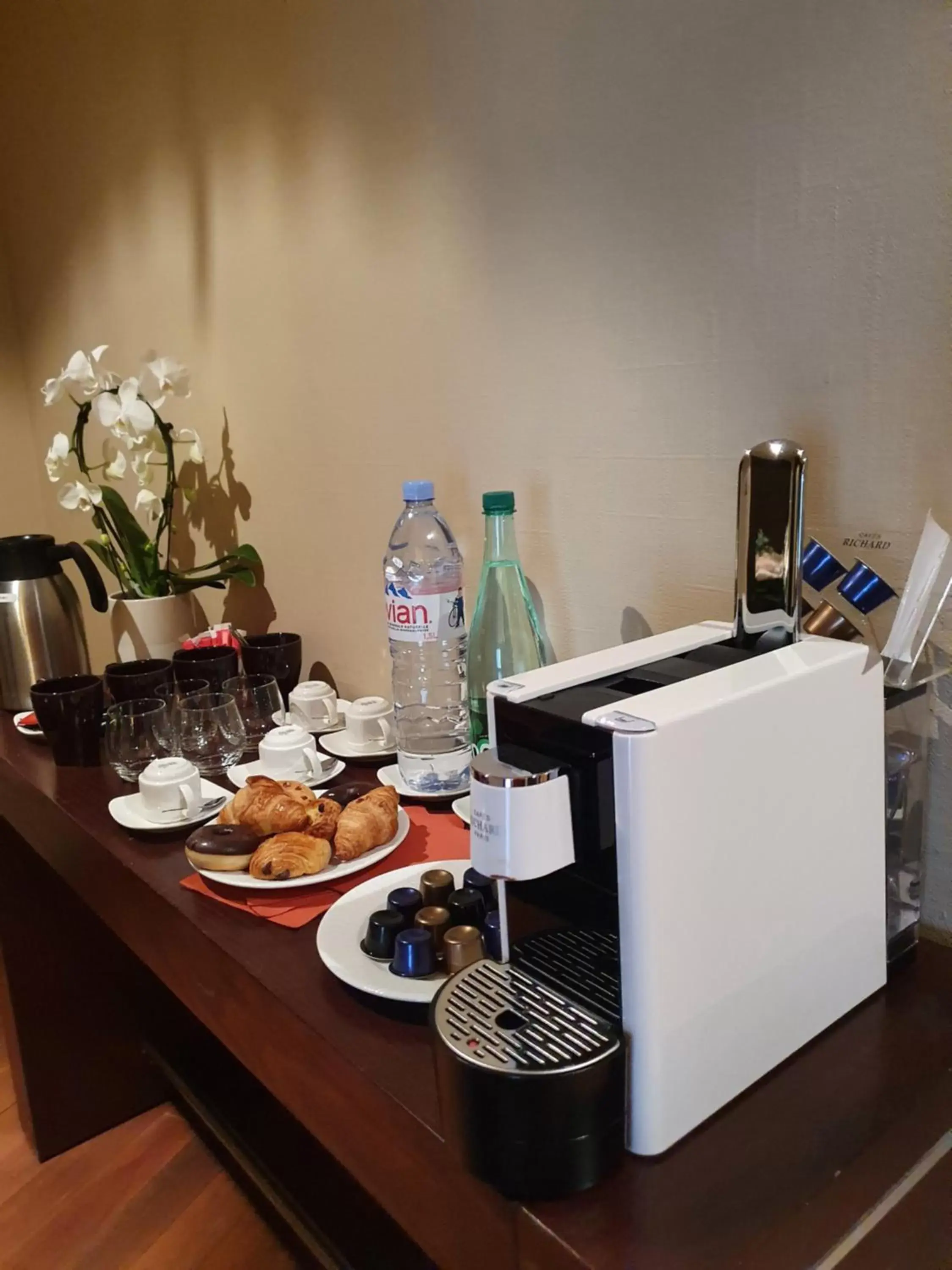 Breakfast in Hotel de Berny