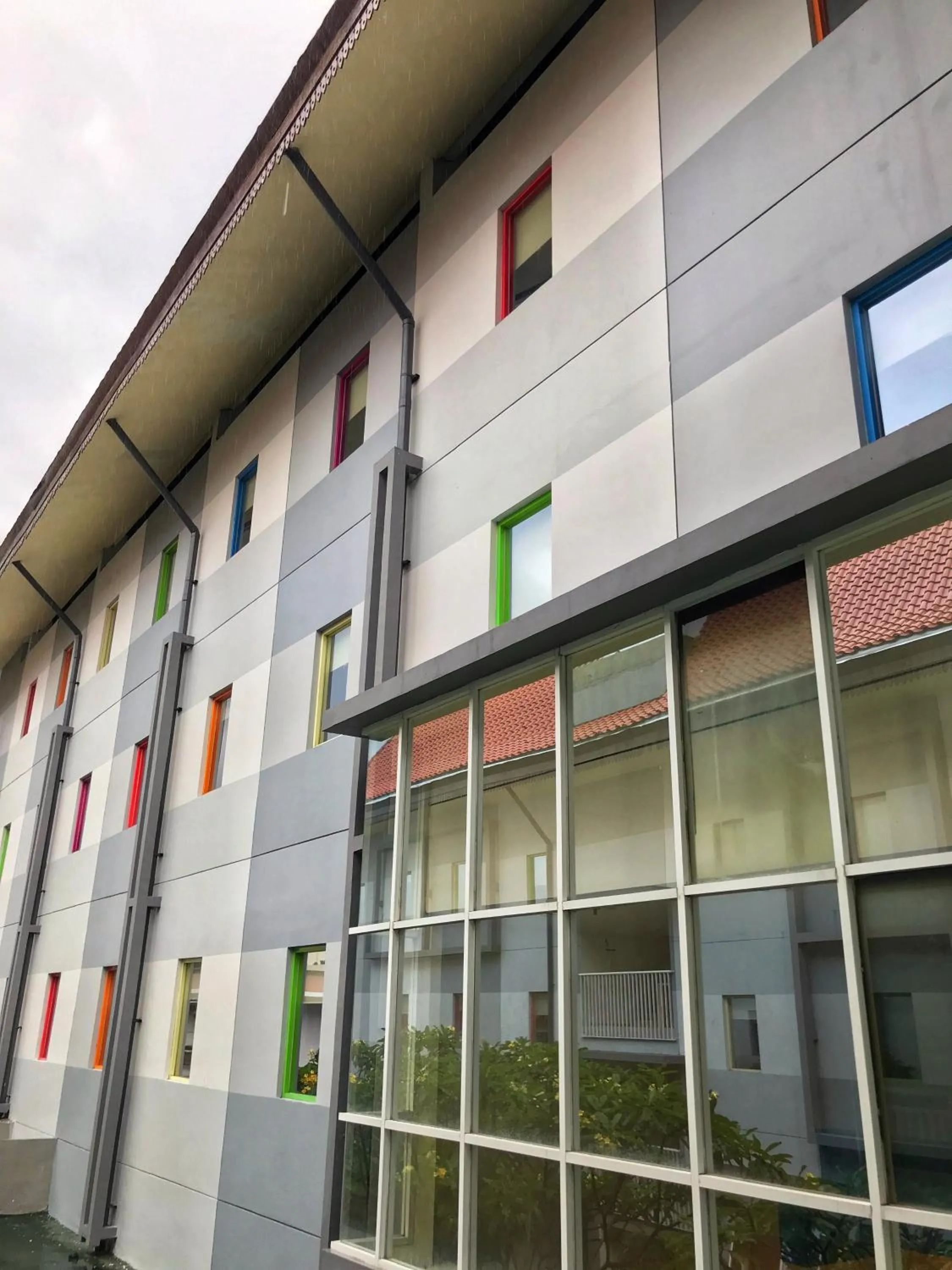 Facade/entrance in POP! Hotel Sangaji Yogyakarta