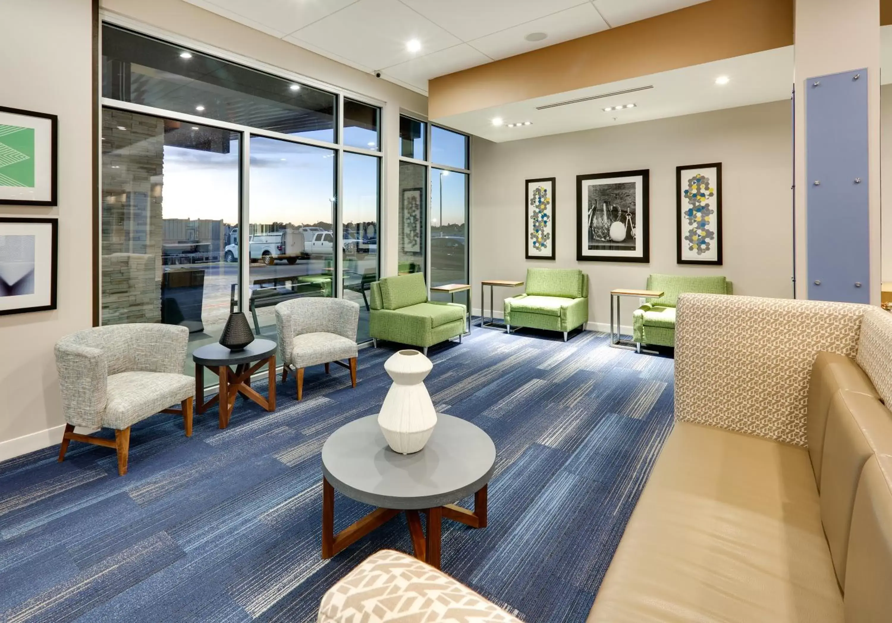 Lobby or reception in Holiday Inn Express - Kermit by IHG Lobby or reception in Holiday Inn Express - Kermit by IHG